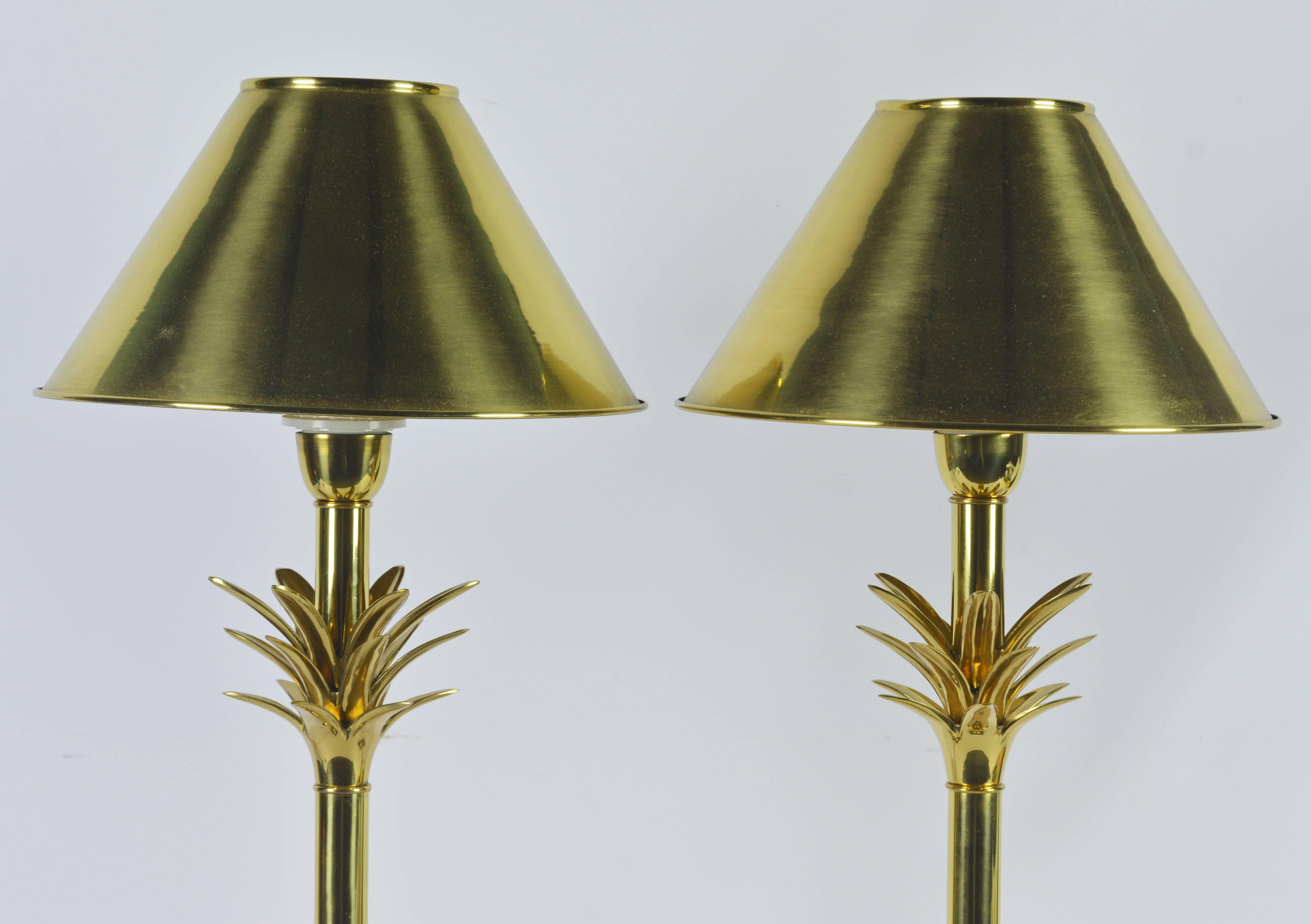 Made of solid brass and with brass shades these vintage lamps in the Art Deco style are well designed, elegant and of great craftsmanship.