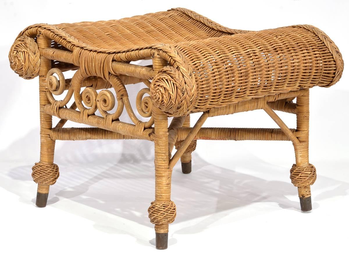 American wicker Victorian stool or bench, circa 1890s. Very good condition.
