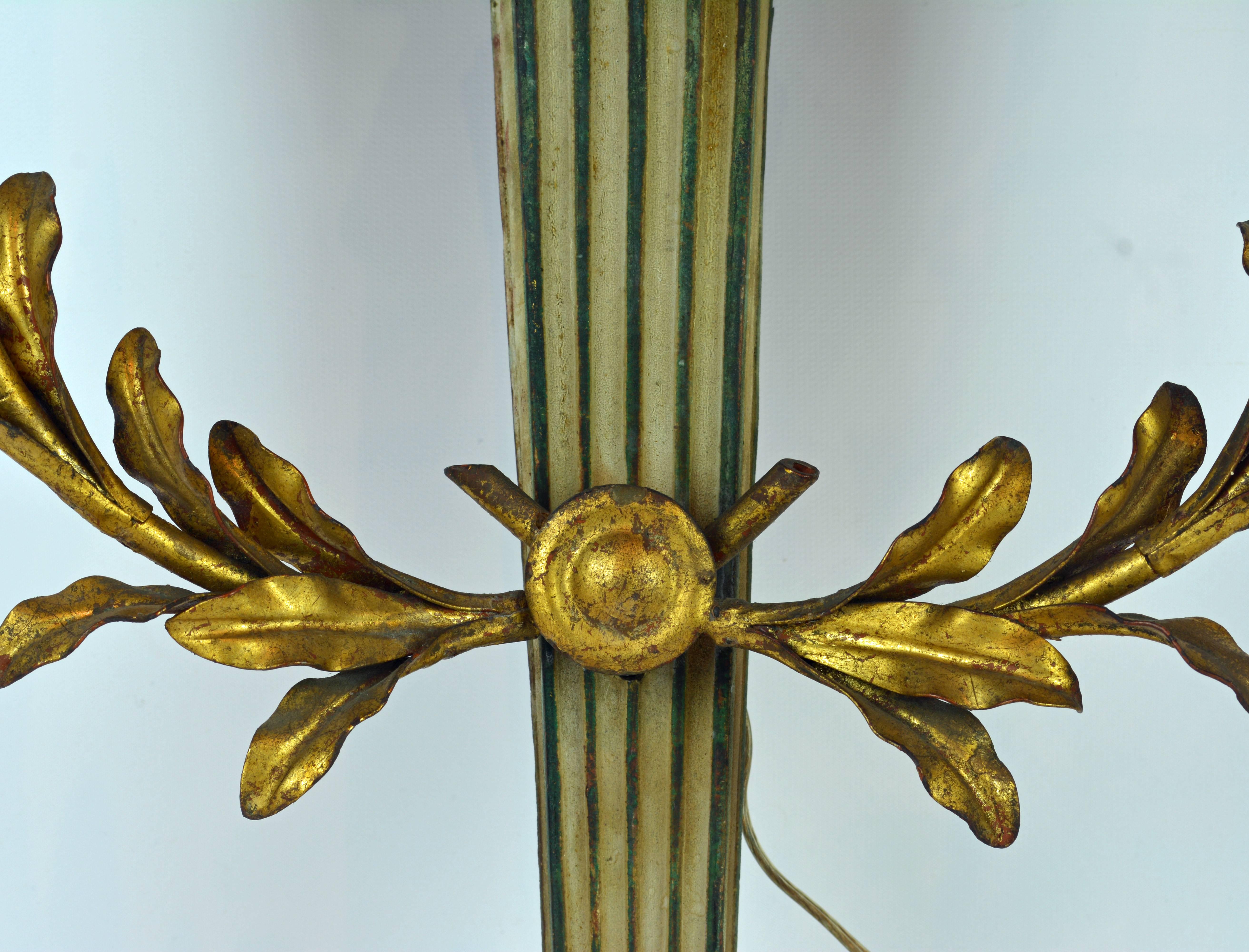 Italian Pair of Midcentury Palladio Neoclassical Style Wood and Gilt Metal Wall Sconces