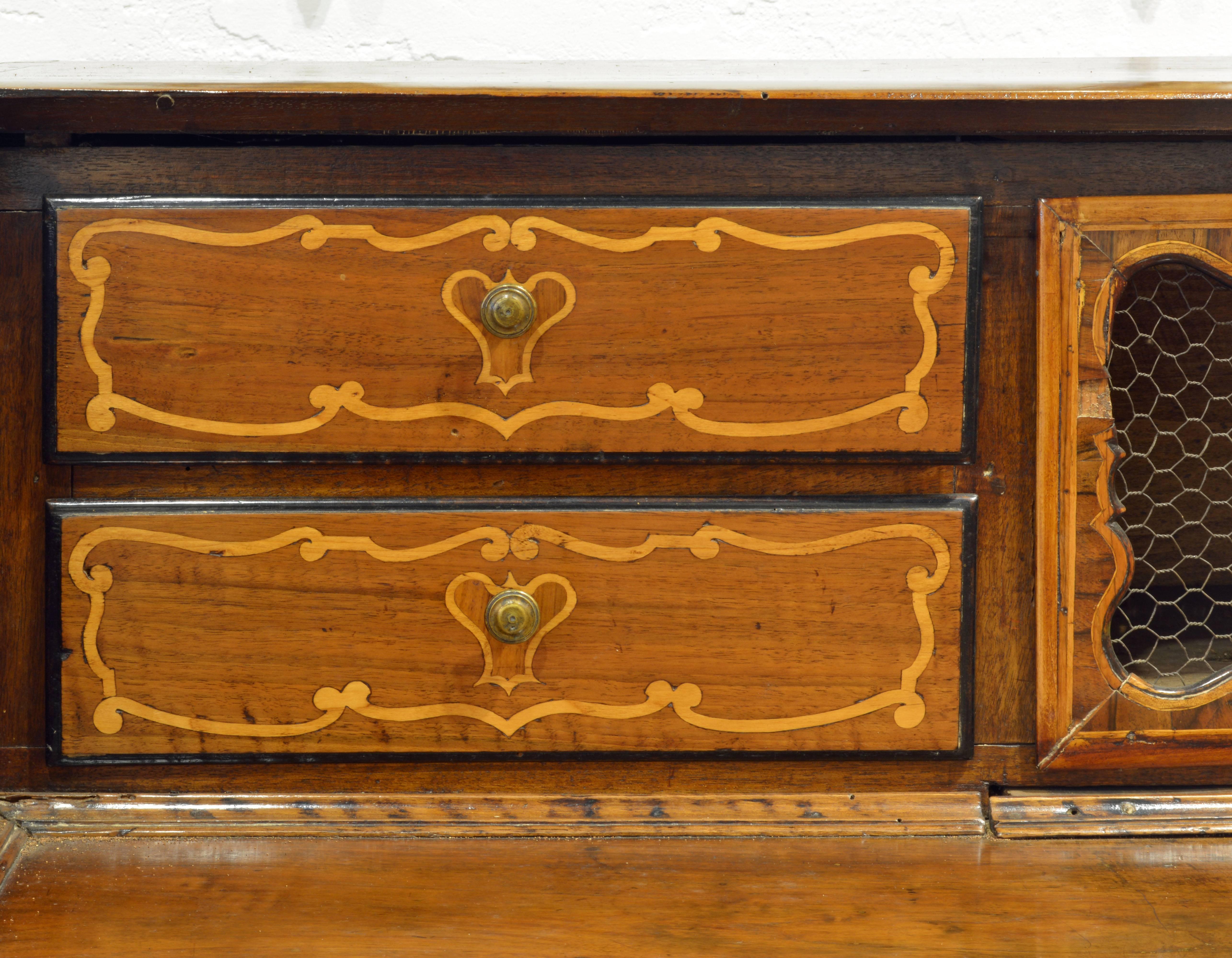 Charming 18th Century Italian Rococo Walnut and Fruitwood Inlaid Fall Front Desk (Messing)