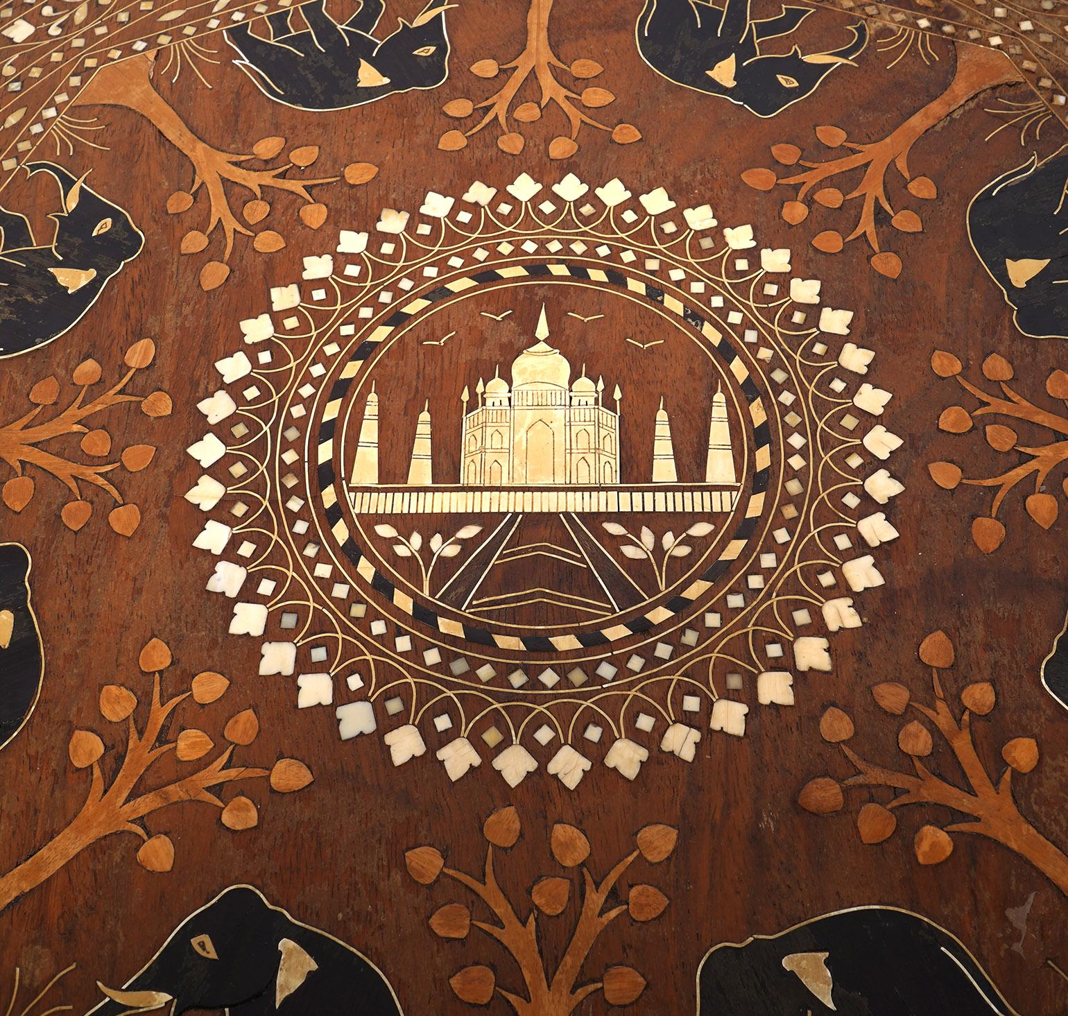 Early 20th Ct. Anglo Indian Carved Wood and Inlaid Round Elephant Table In Excellent Condition For Sale In Ft. Lauderdale, FL