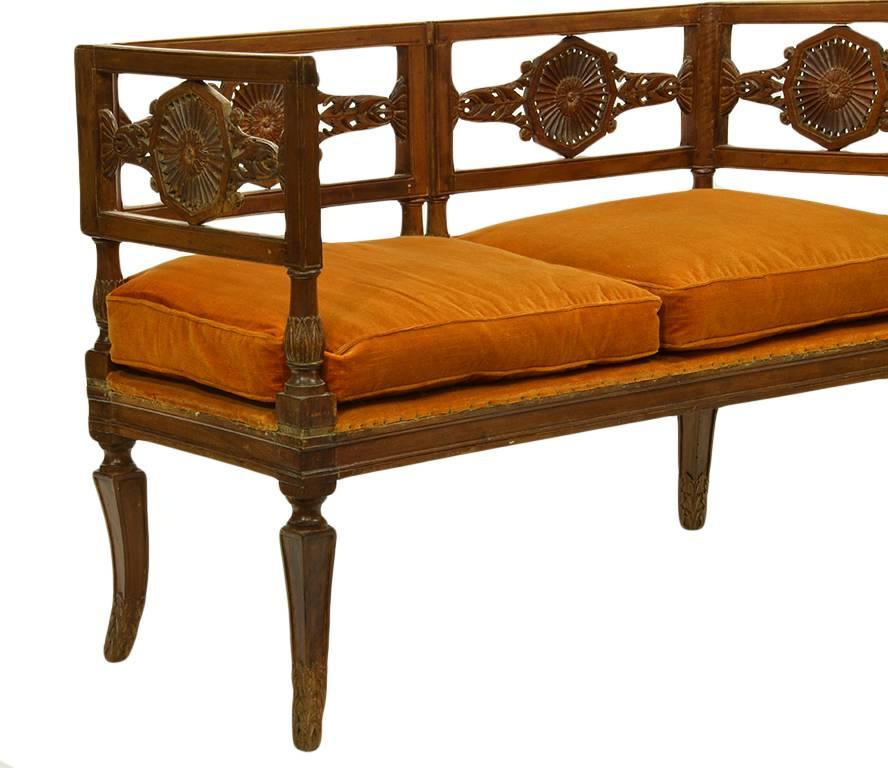 Early 19th Century Italian Neoclassical Carved Walnut and Fruit Wood Settee 1