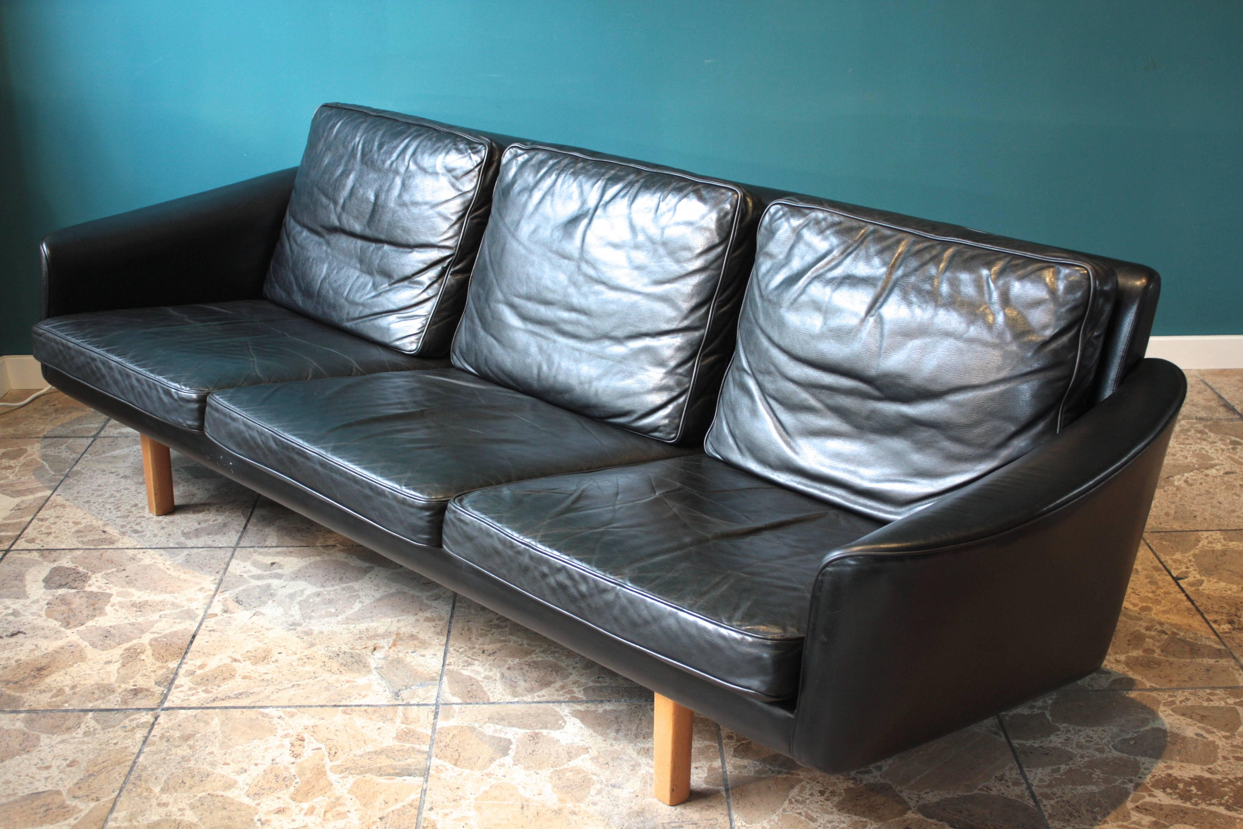 Swedish Three-Seat Leather Sofa by Lennart Bender for Ulferts, 1960s In Excellent Condition In Berlin, DE