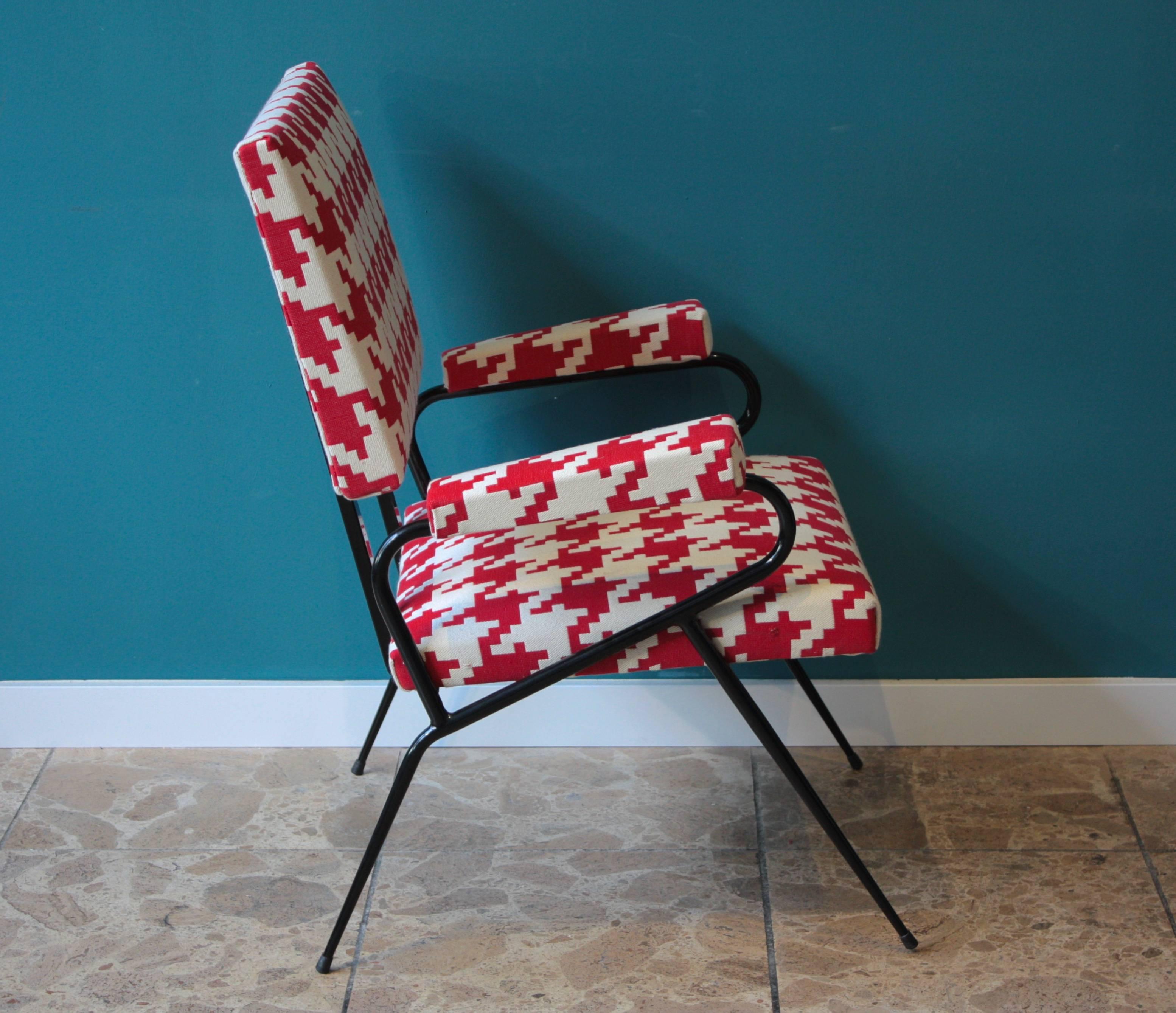 Italian Houndstooth Fabric Lounge Chair, 1950s In Excellent Condition In Berlin, DE