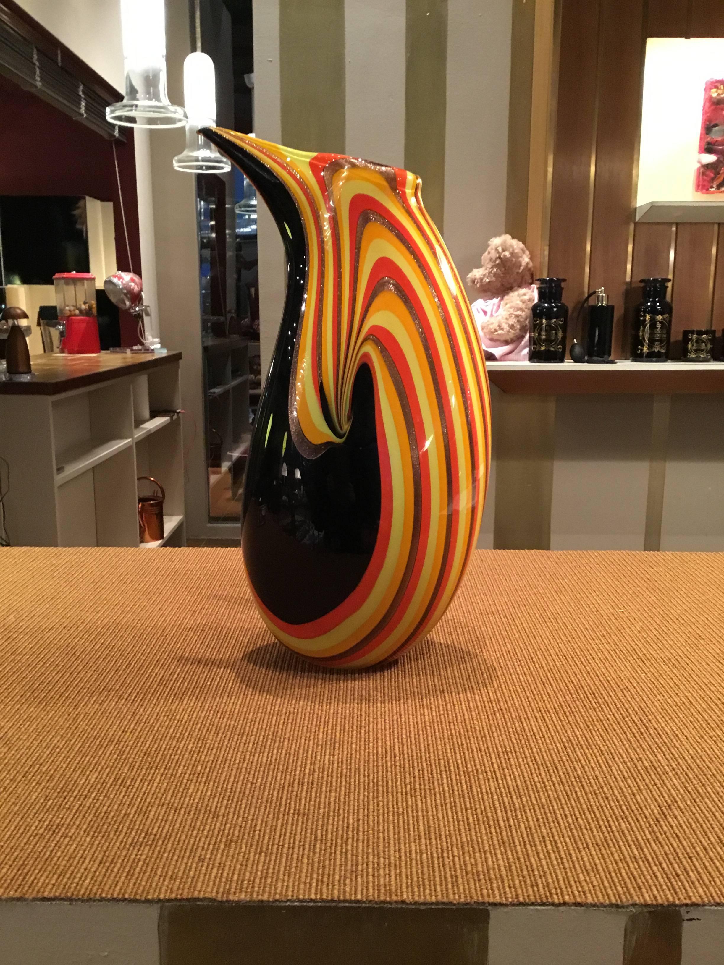 Blown glass vase by Paolo Crepax, Venice, Italy.
Measures: H 52.5 cm.
