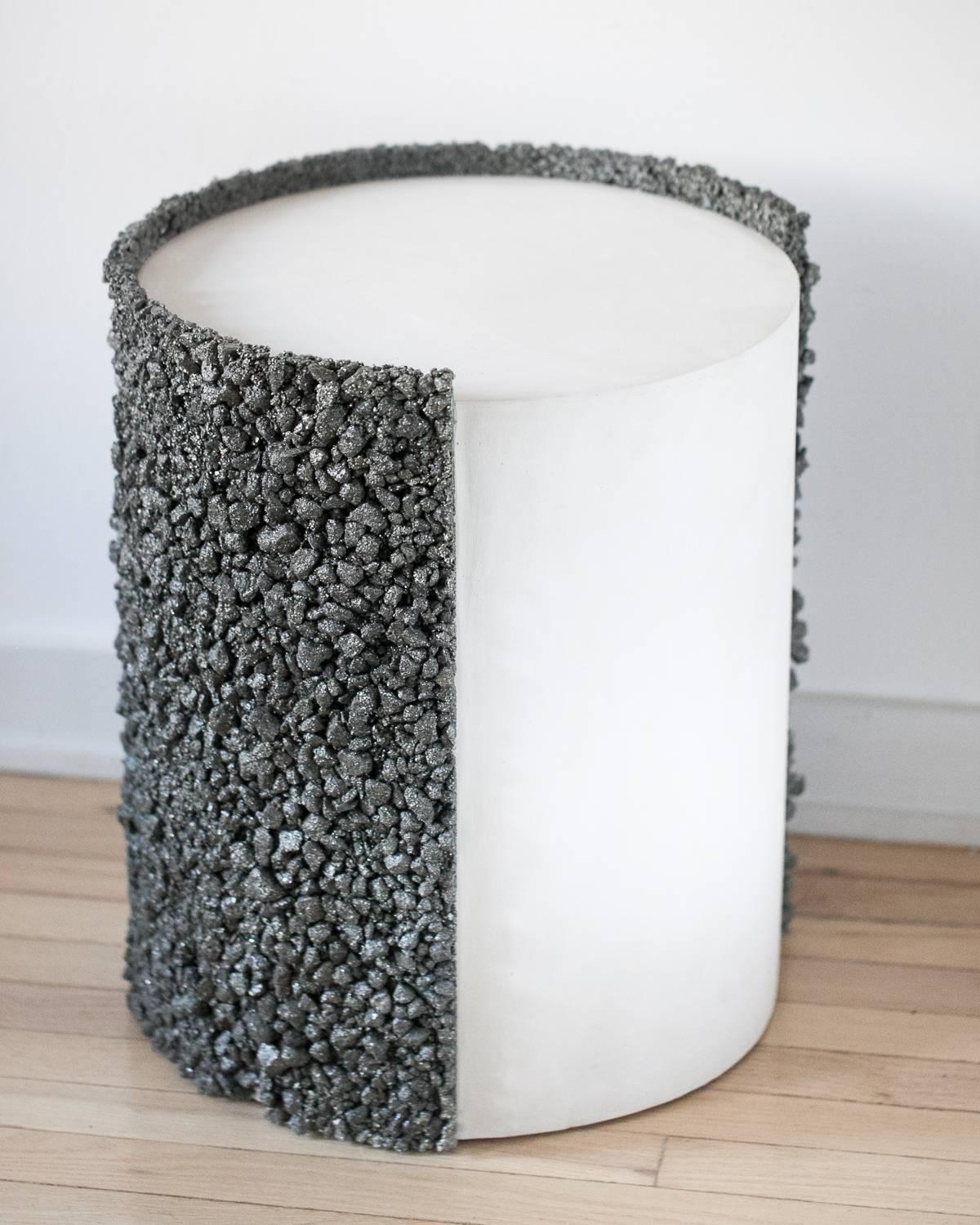 Hand Made Pyrite of Mexico and White Plaster Drum, Side Table by Samuel Amoia For Sale 1