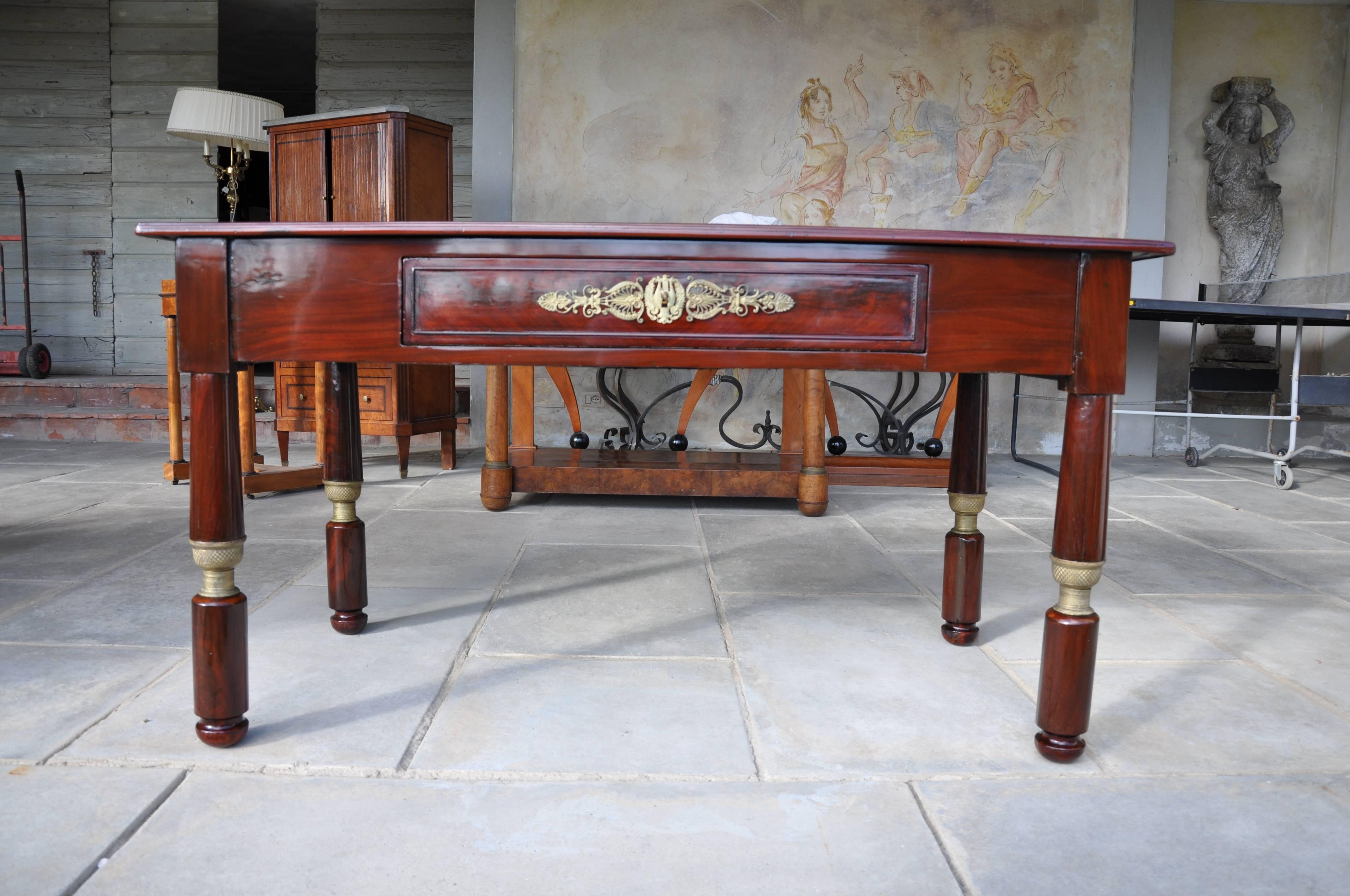 19th Century Writing Desk in Empire Style Enriched with Gold Bronze Parts In Excellent Condition For Sale In Arezzo, IT