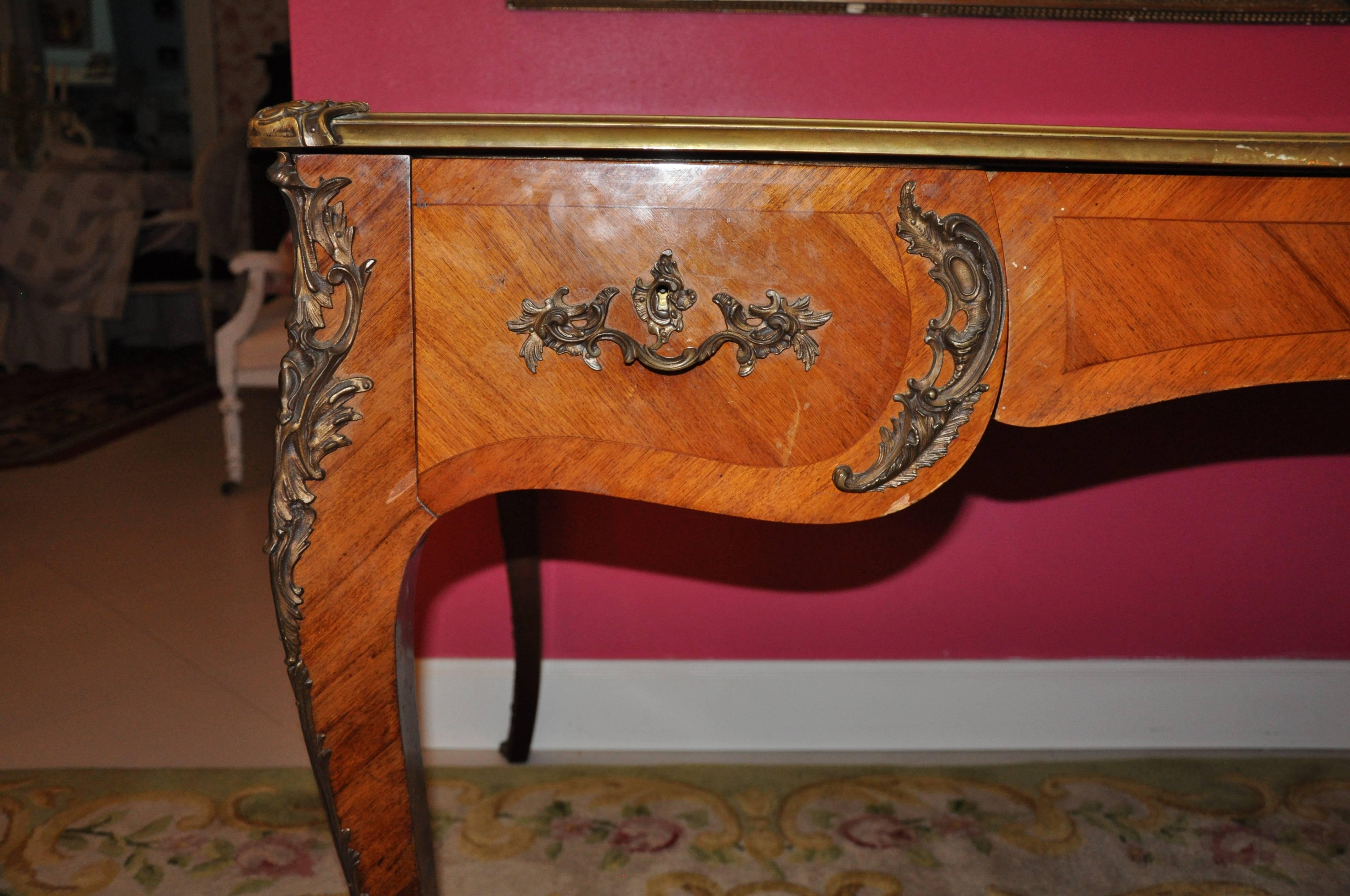French 18th Century Writing Desk with Leather Top and Golden Fused Bronzes For Sale
