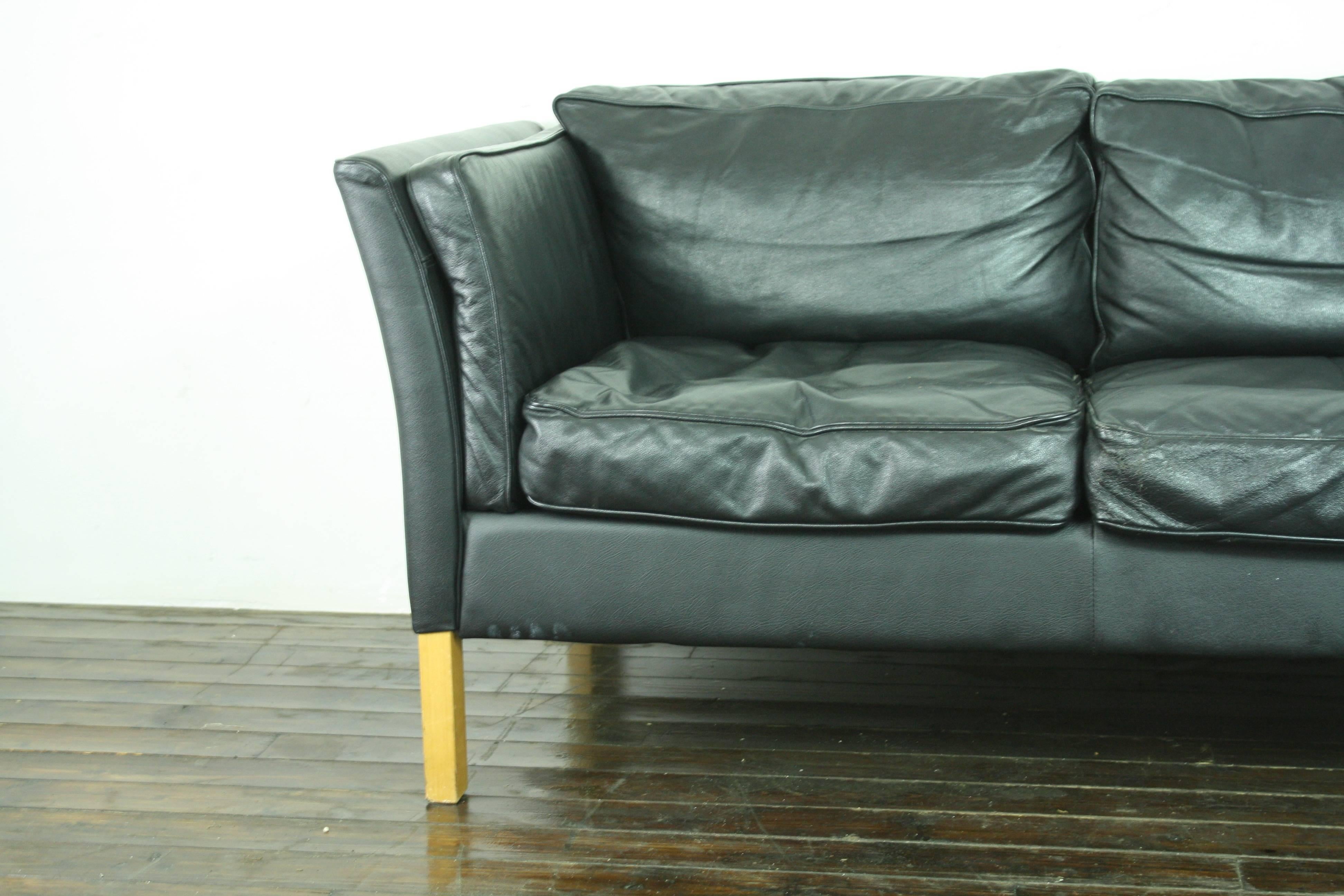 20th Century Vintage Mogensen Style Two-Seat Black Leather Sofa For Sale