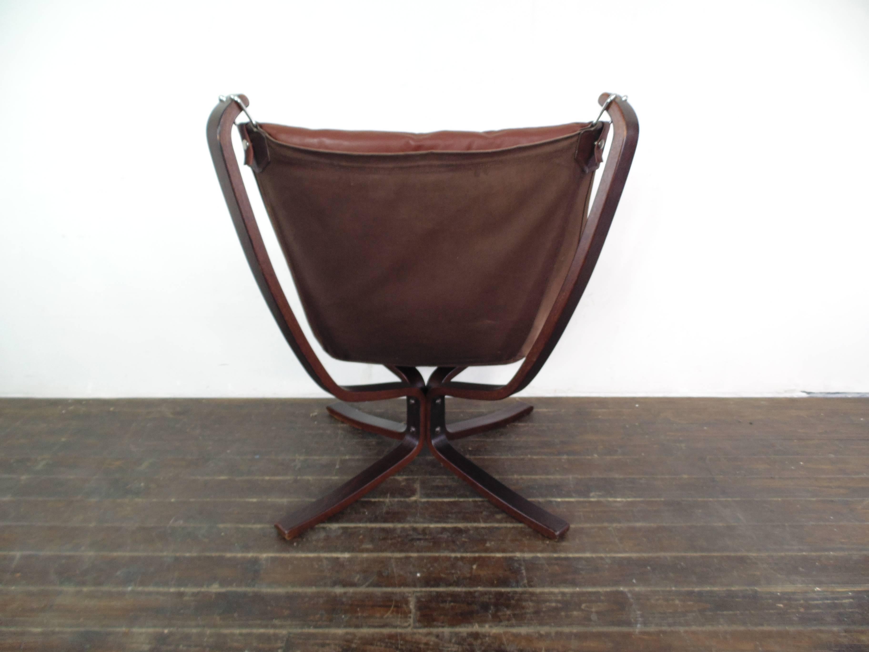 Norwegian 1970s Low Back Chestnut Brown Leather and Rosewood Sigurd Resell Falcon Chair