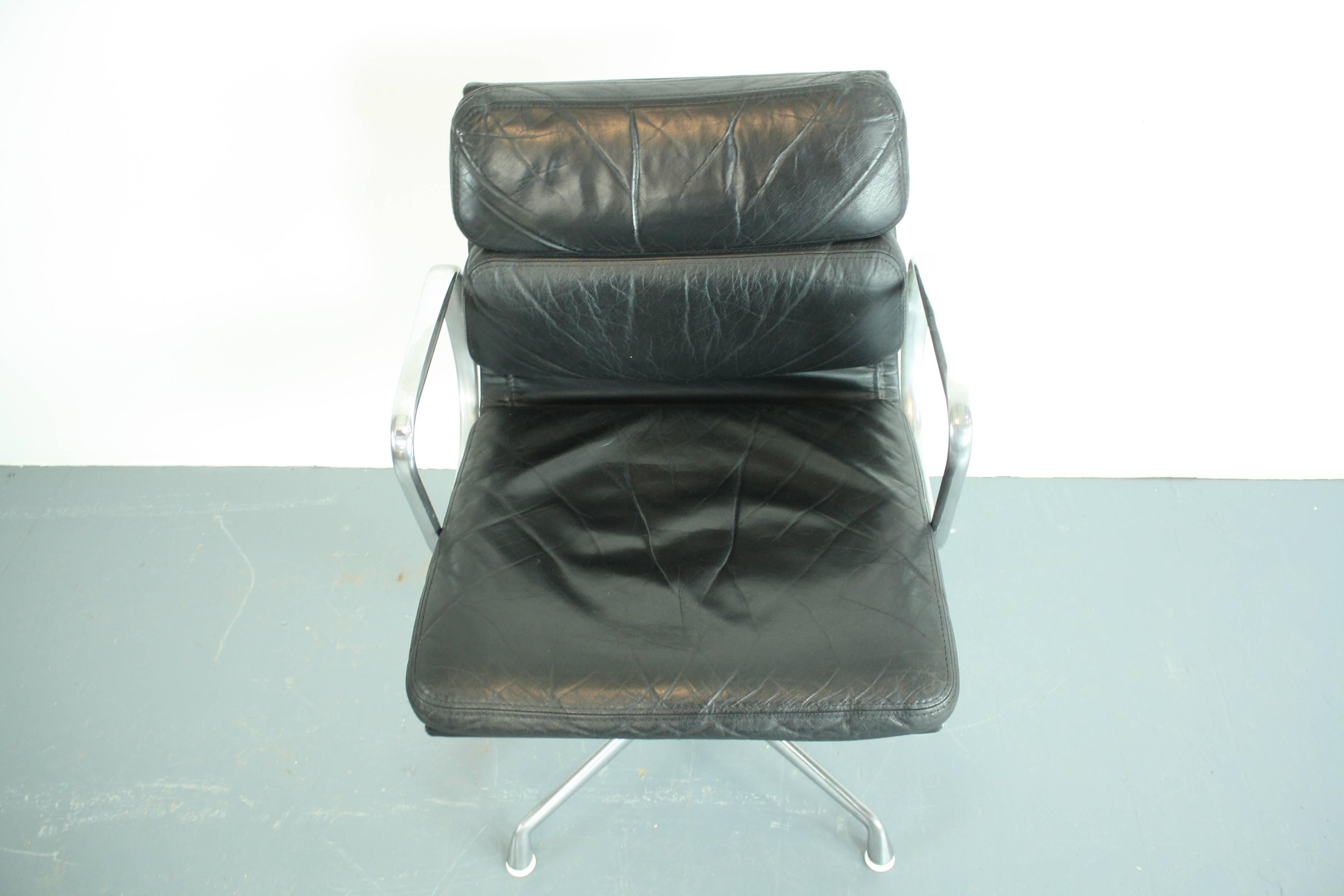 Vintage Black Leather Eames for Herman Miller Soft Pad Aluminium Group Chair  1