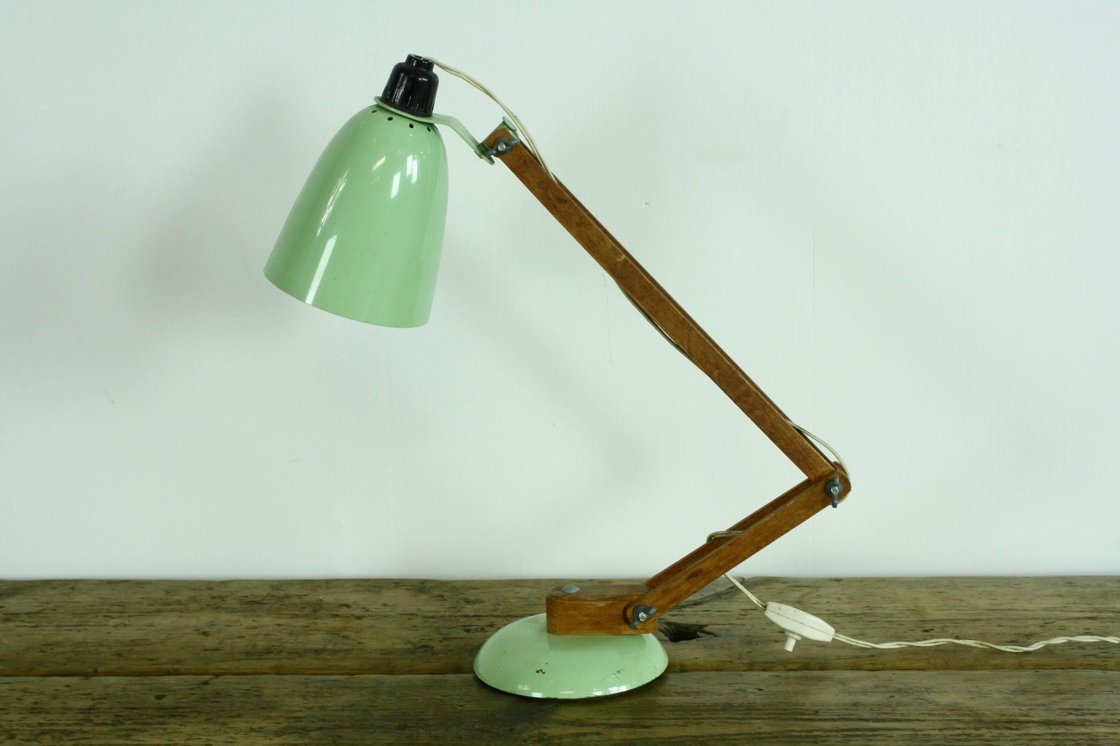 Vintage Midcentury Maclamp Anglepoise Lamp in Green Designed by Terence Conran In Good Condition For Sale In Lewes, East Sussex