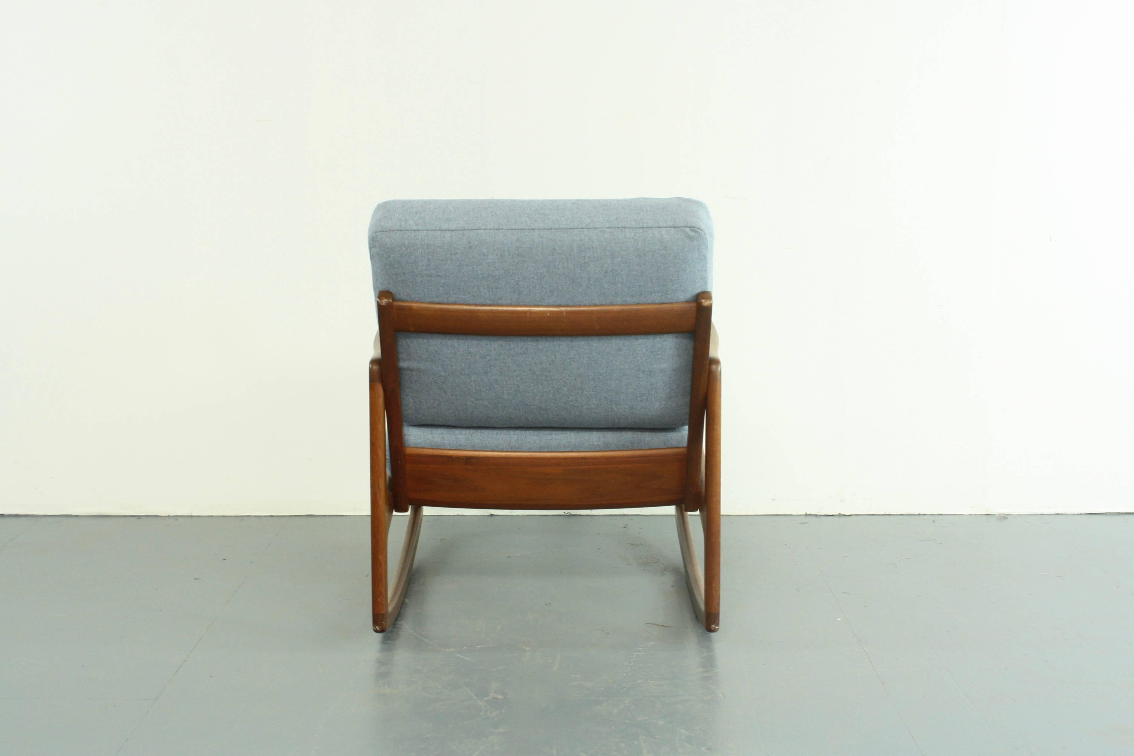 Vintage Midcentury Teak Rocking Chair by Ole Wanscher for France & Son, Denmark For Sale 1