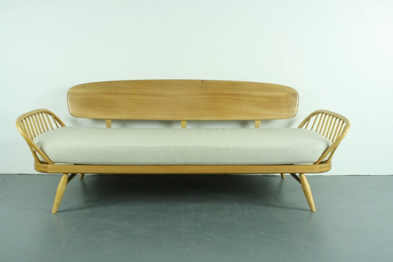 Vintage Midcentury British Ercol 355 Studio Couch or Sofa Bed at