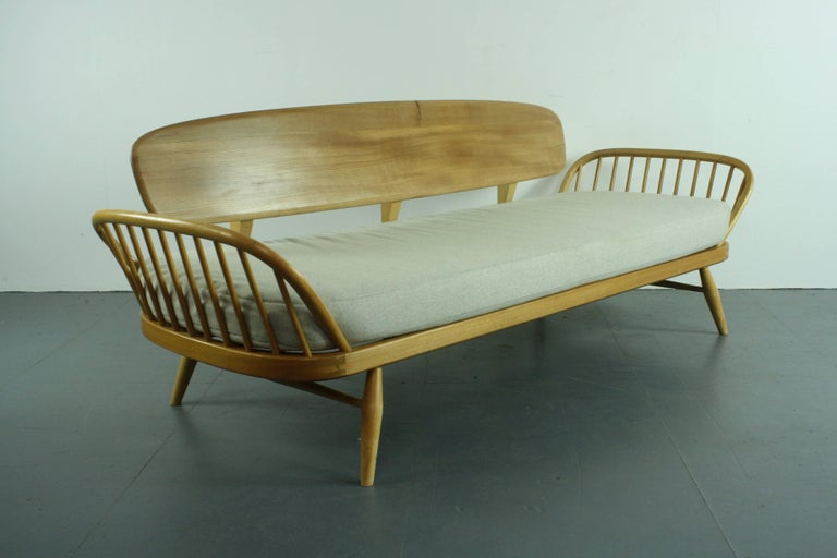 Vintage Midcentury British Ercol 355 Studio Couch or Sofa Bed at