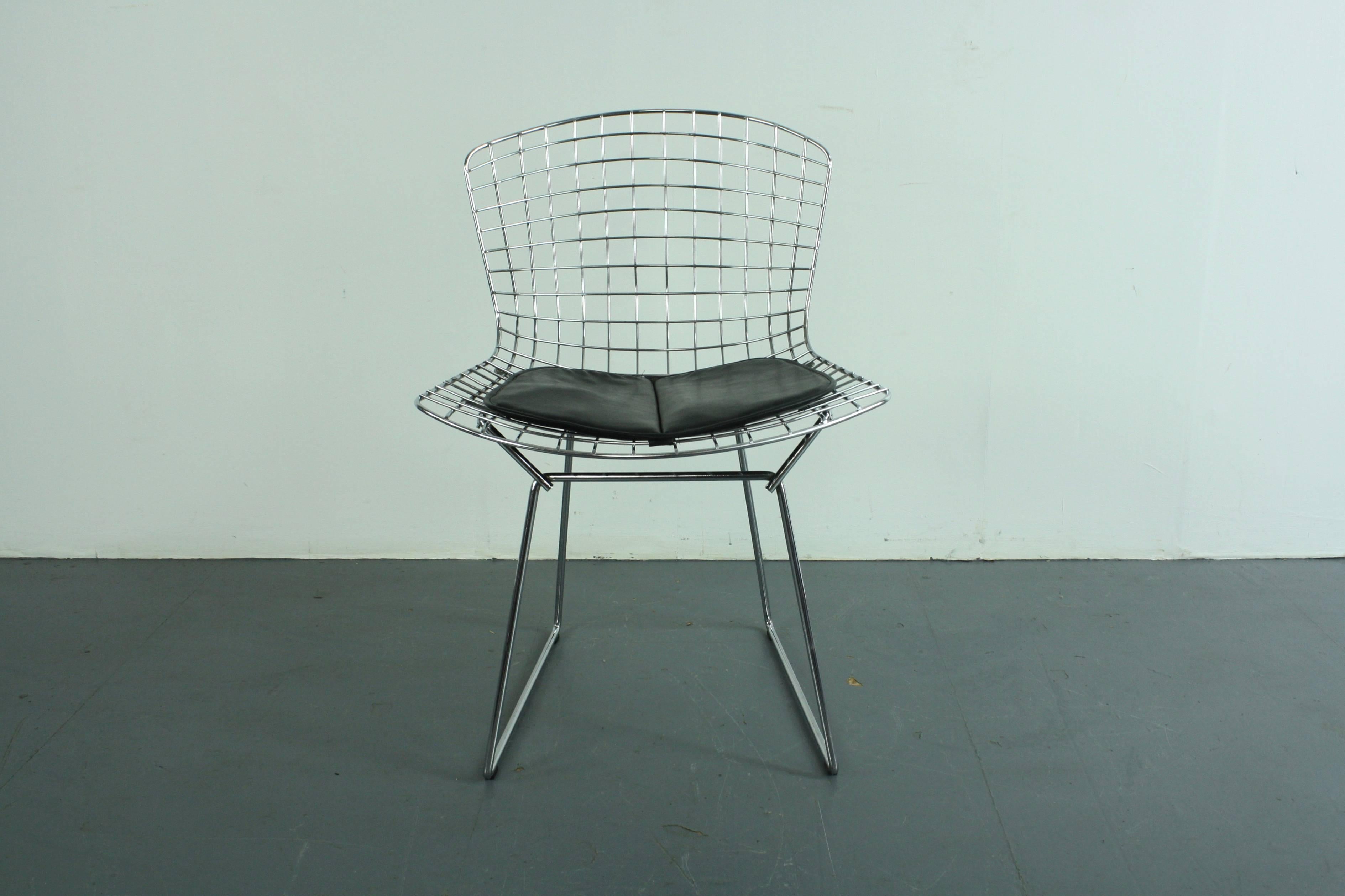 American Vintage Mid-Century Side Chair Designed by Harry Bertoia for Knoll For Sale