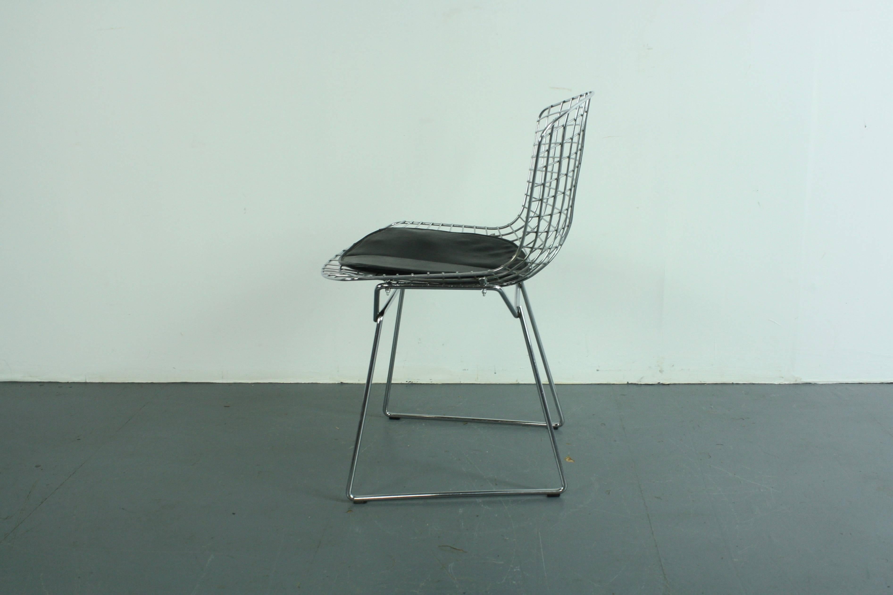 Vintage Mid-Century Side Chair Designed by Harry Bertoia for Knoll For Sale 1