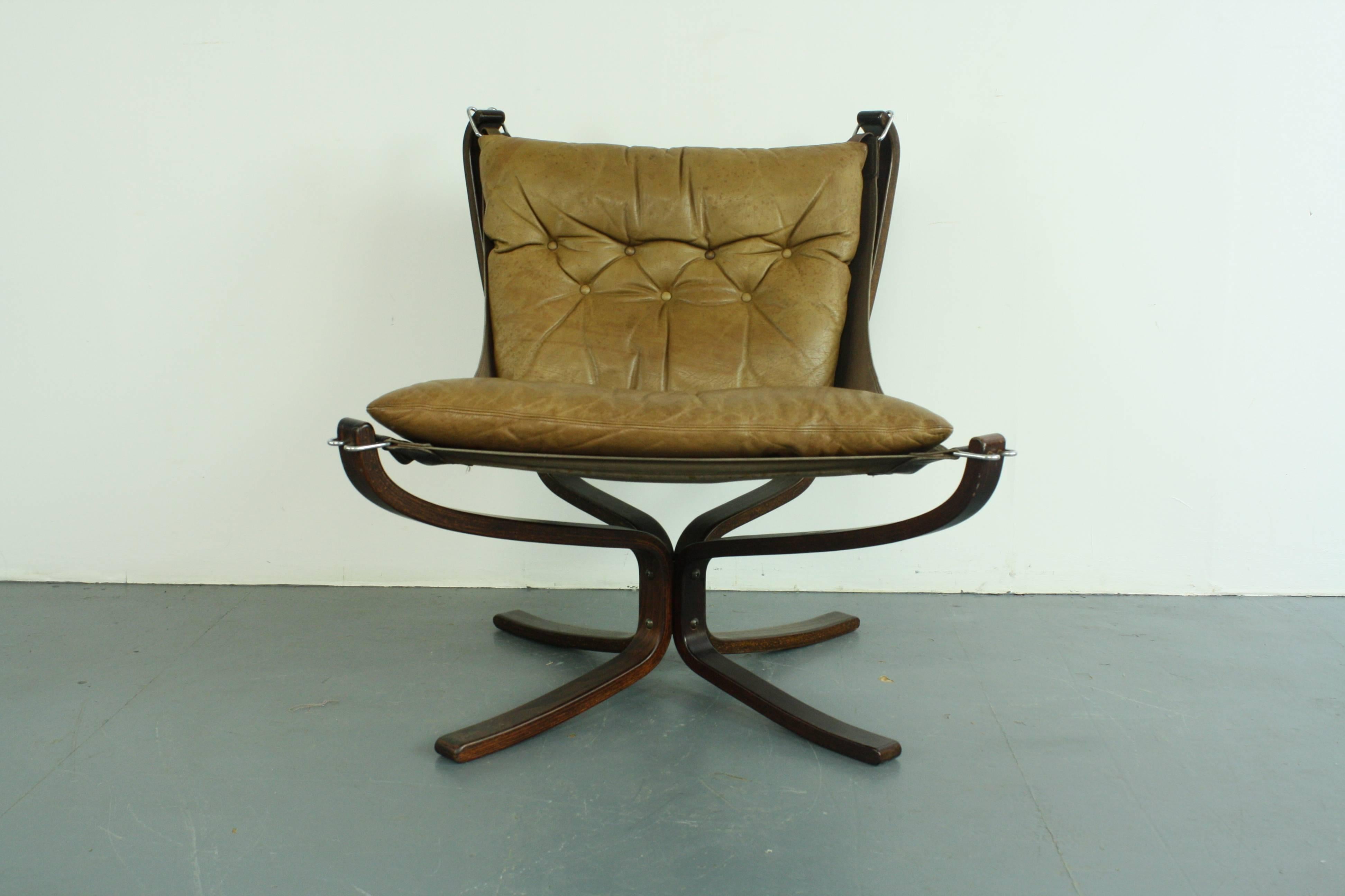 Norwegian 1970s Low Back Leather and Rosewood Falcon Chair Designed by Sigurd Resell For Sale