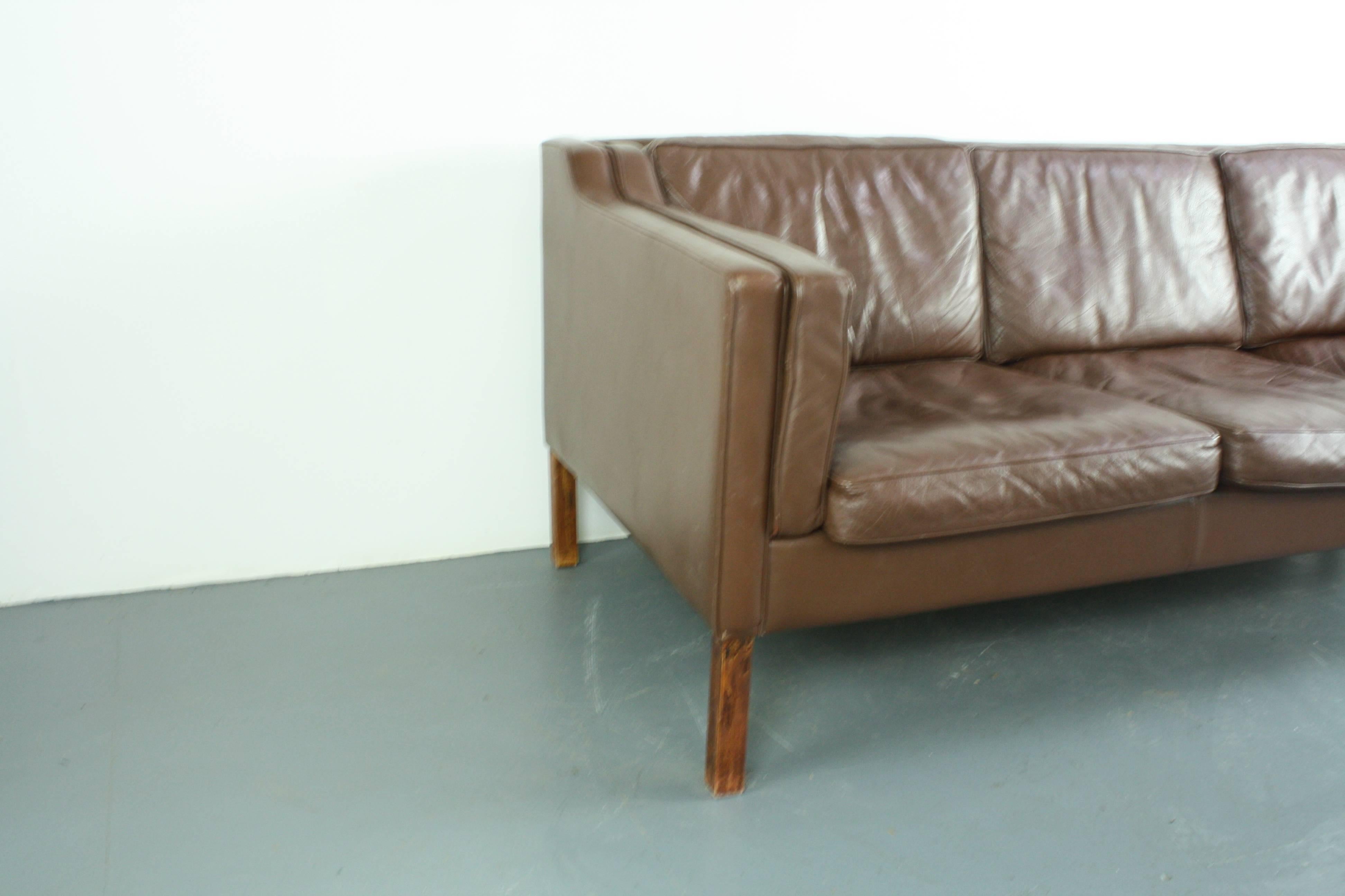 Dark Brown Leather Mogensen Style Vintage 1970s Three-Seat Danish Sofa For Sale 2