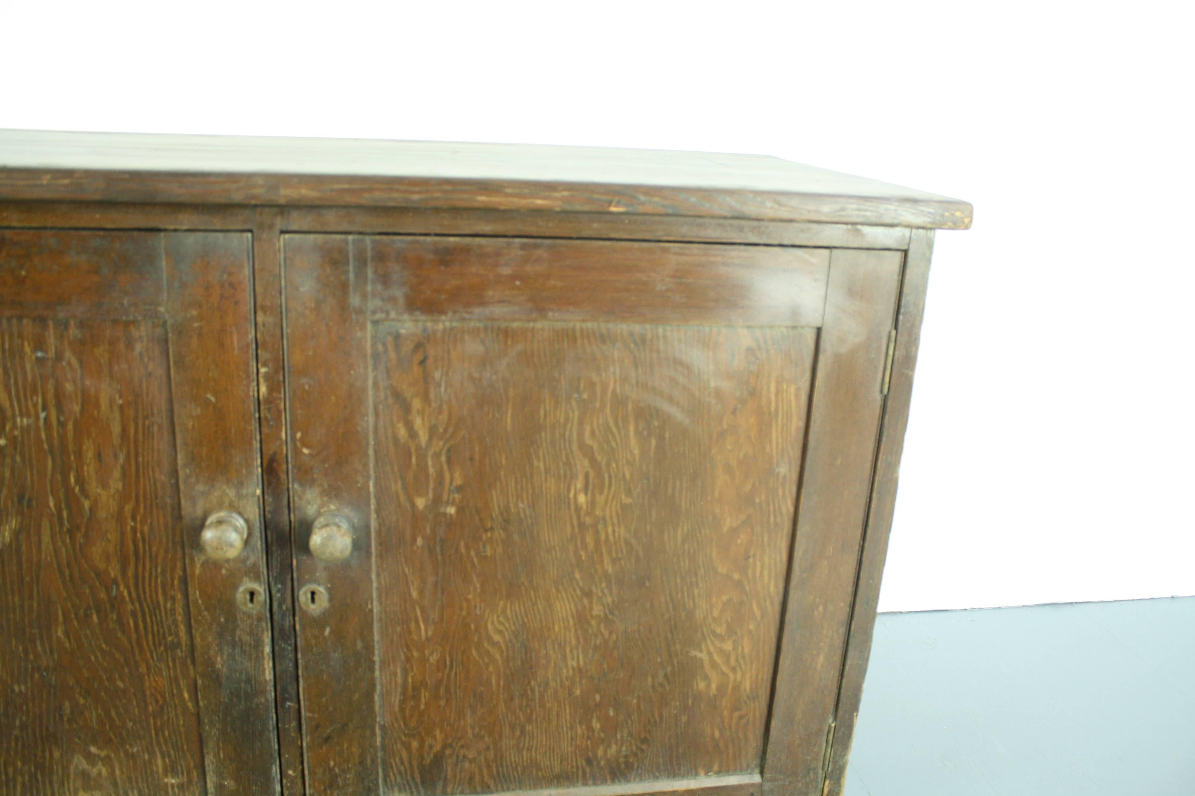 Vintage Early 20th Century British Counter In Good Condition For Sale In Lewes, East Sussex