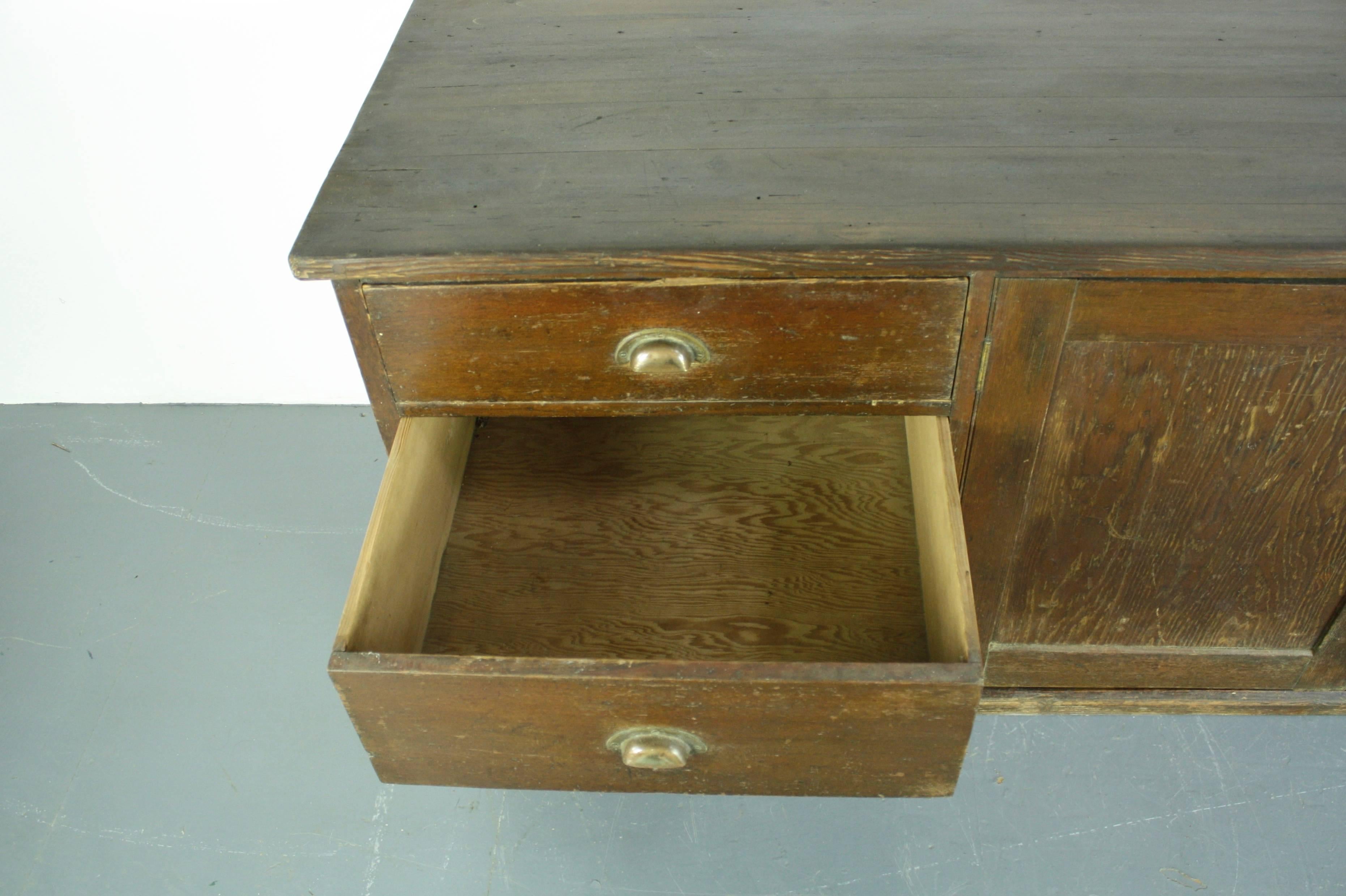 Vintage Early 20th Century British Counter For Sale 2