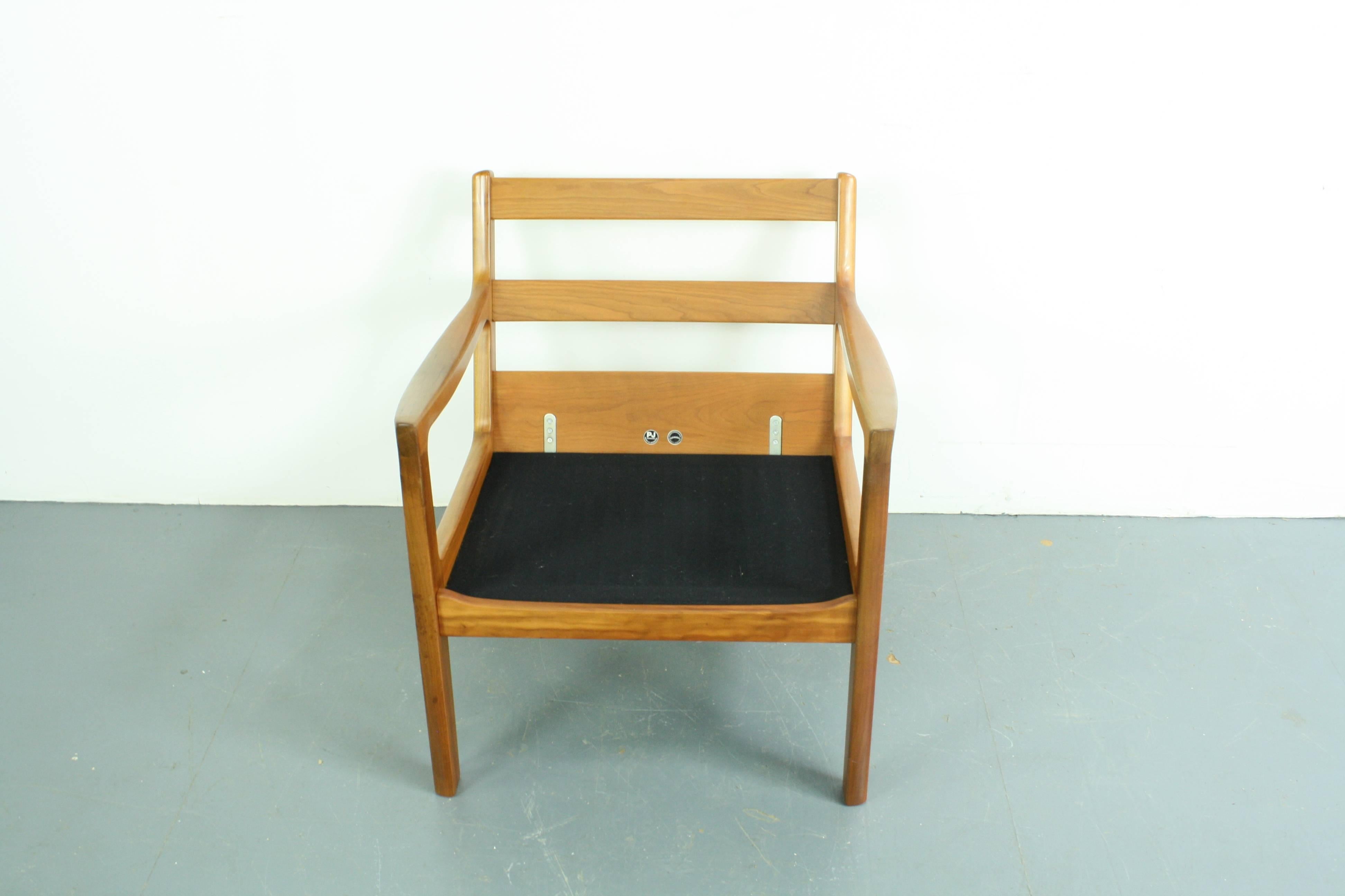 Ole Wanscher for France & Son Denmark 1960s Teak Lounge Chair Grey Upholstery For Sale 1