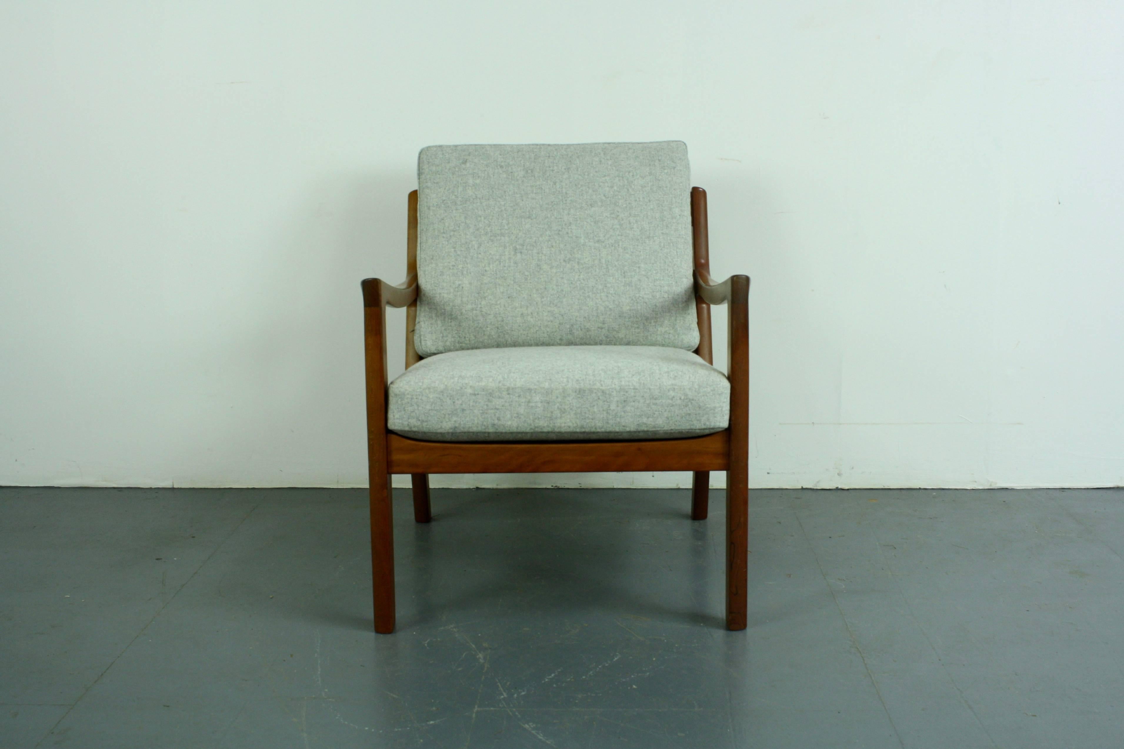 Danish Ole Wanscher for France & Son Denmark 1960s Teak Lounge Chair Grey Upholstery For Sale