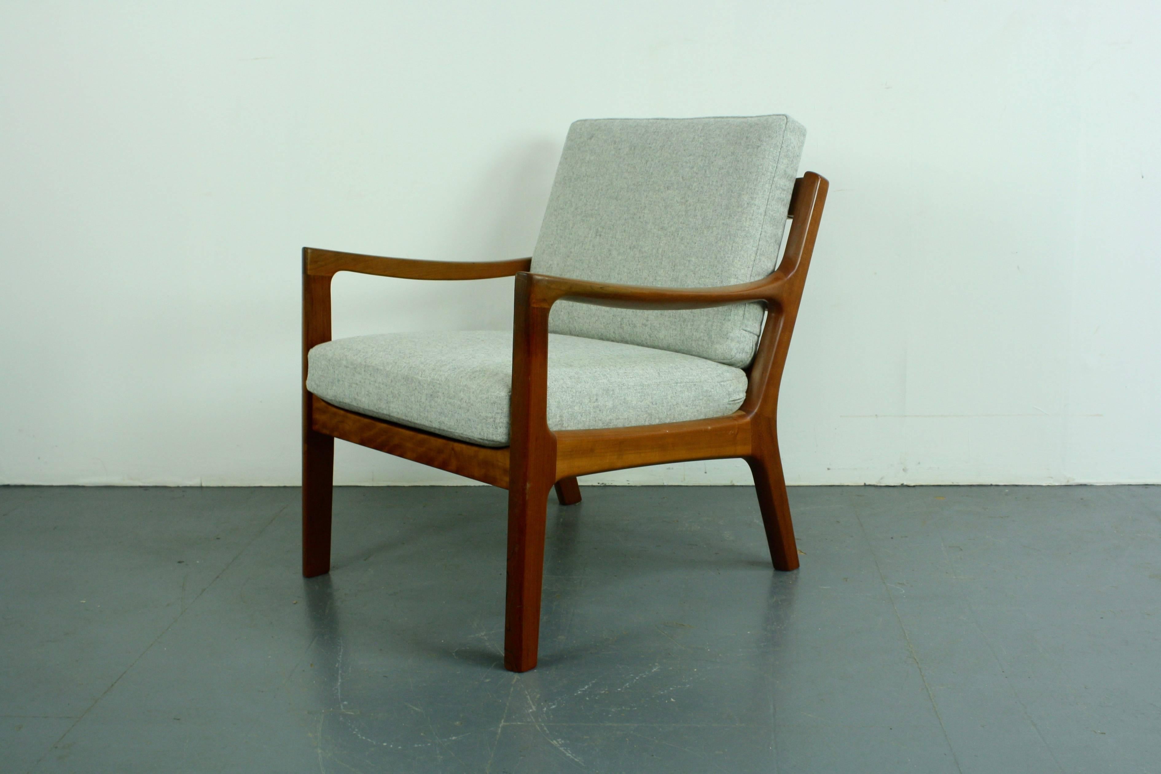 Ole Wanscher for France & Son Denmark 1960s Teak Lounge Chair Grey Upholstery In Good Condition For Sale In Lewes, East Sussex
