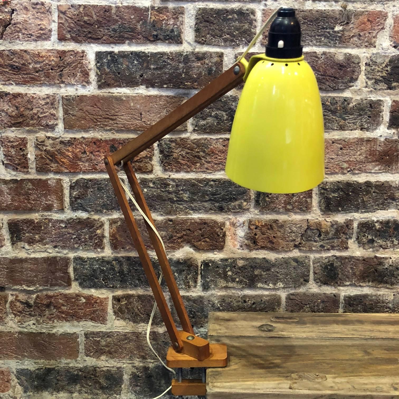 Vintage Midcentury Yellow Maclamp Anglepoise Lamp on Clamp by Terence Conran In Good Condition For Sale In Lewes, East Sussex