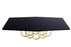 Tavolo da pranzo contemporaneo "Lily" in nero e oro di Alex Drew & No One, 2016