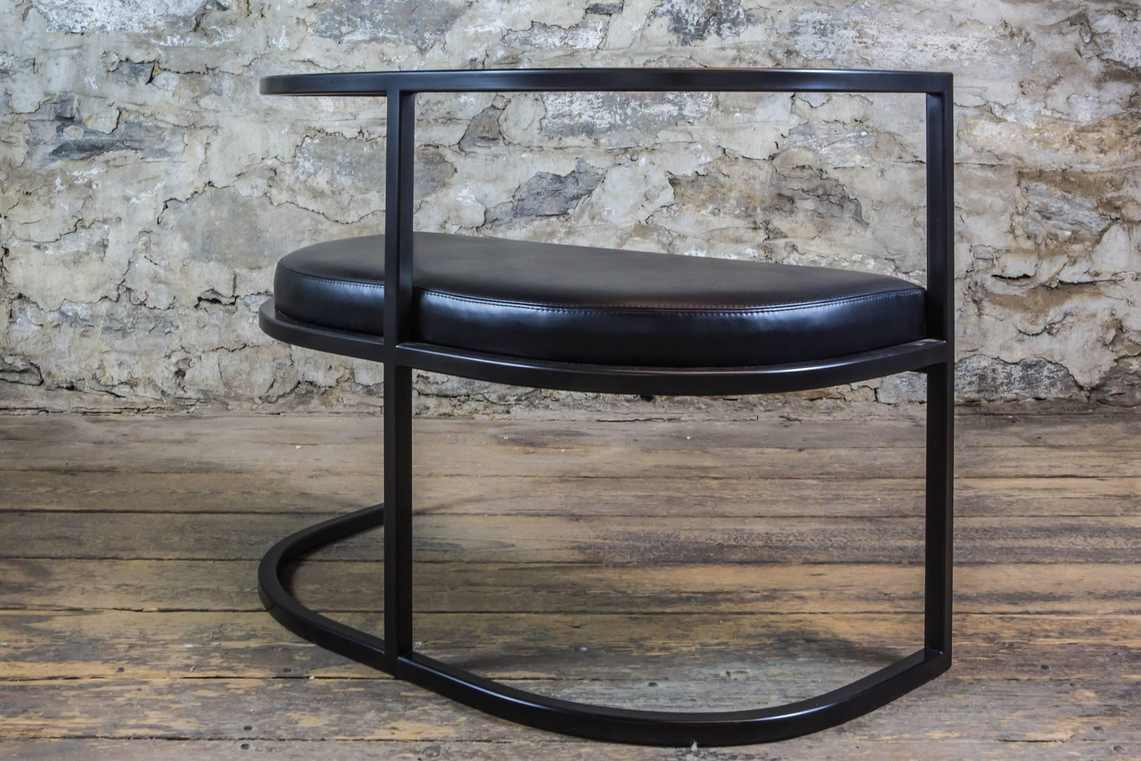 Kingston Chair, Black Lacquered Steel with Black Leather Seat For Sale 3