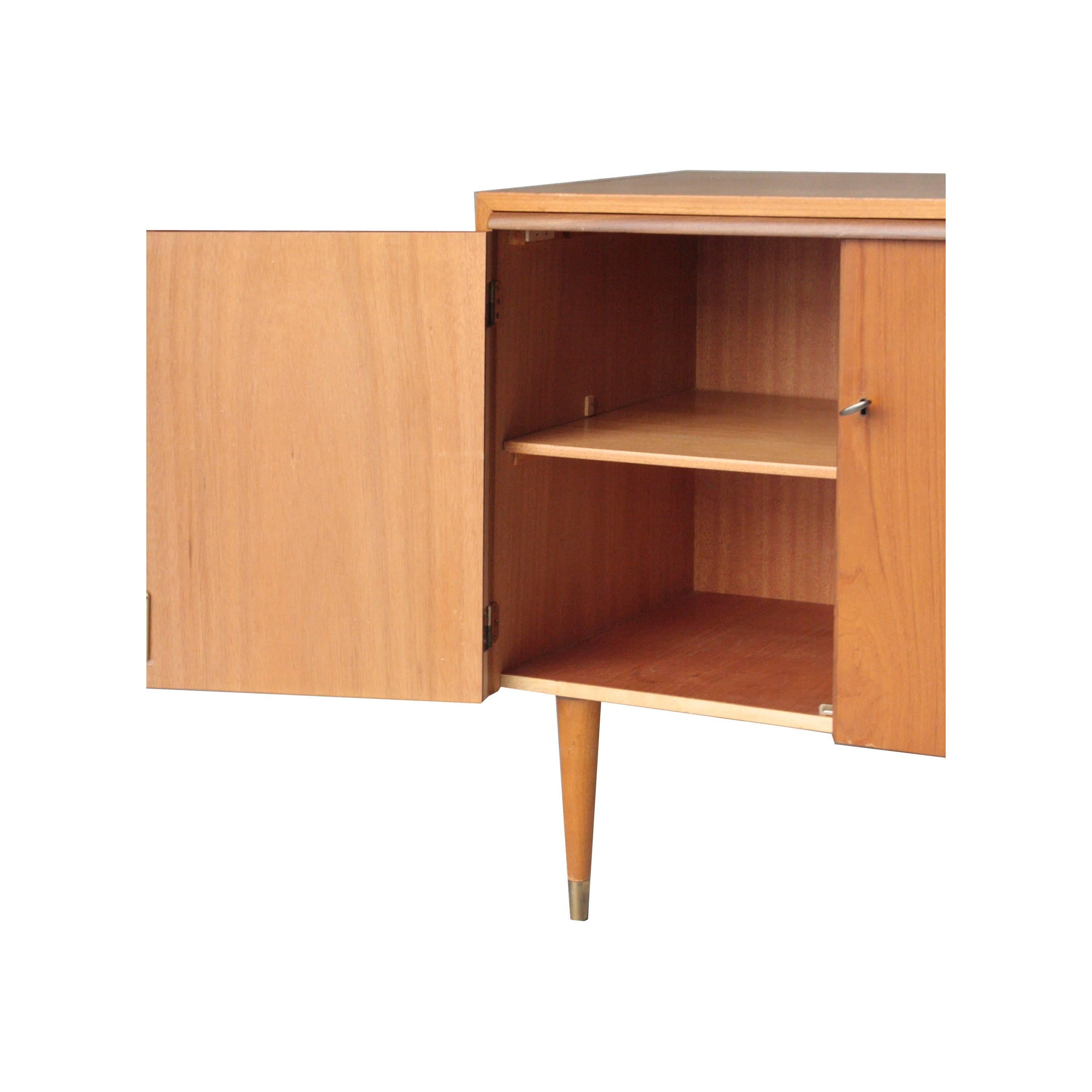 Teak Wooden Cabinet with Extensible Desk, Sweden, 1950 In Good Condition In Madrid, ES