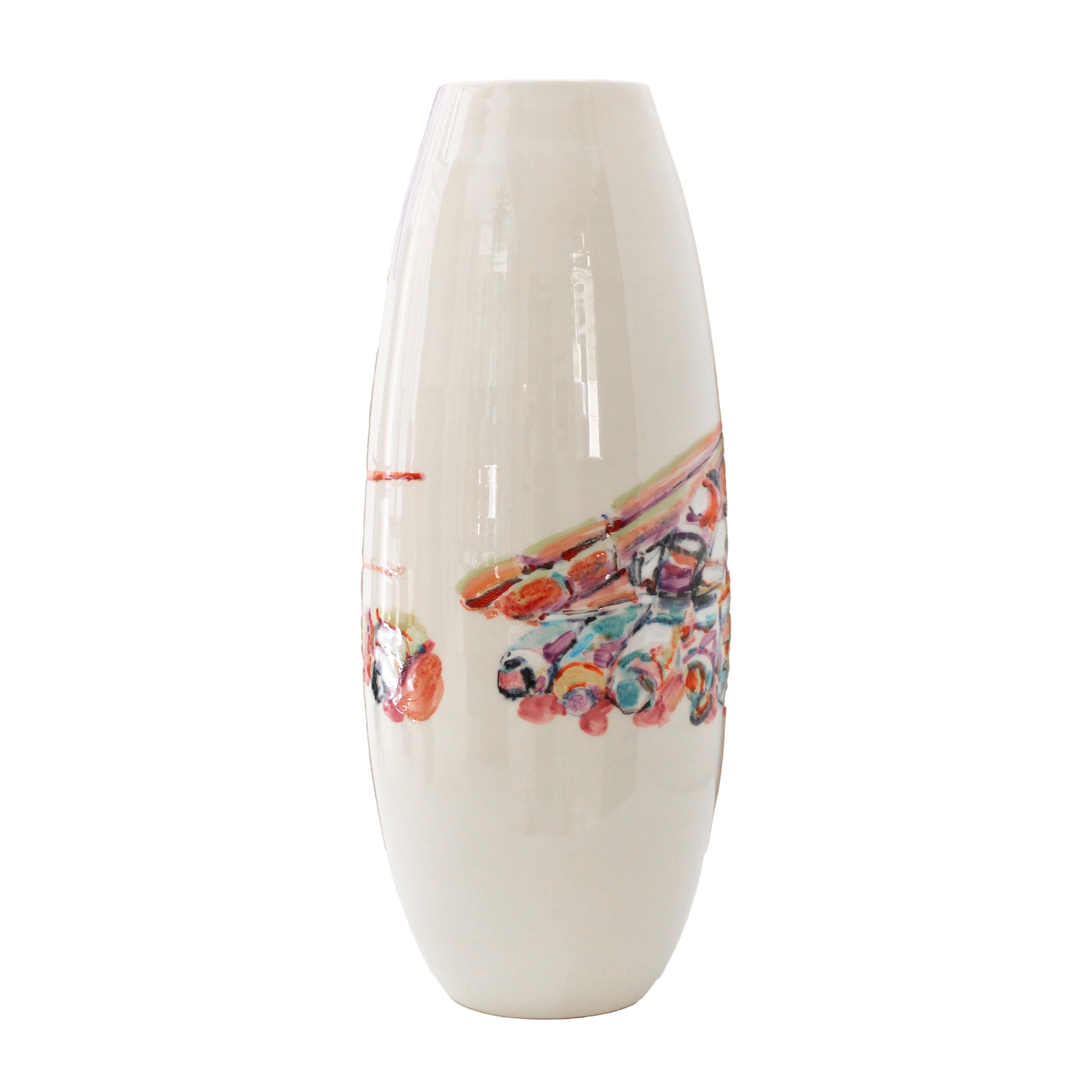 Questo pezzo unico in ceramica fa parte del The Table Project, un'iniziativa di collaborazione sviluppata in Spagna nel 2024. Originariamente progettata da Isidro Blasco, l'opera è stata reinterpretata da Teresa Moro, un'artista visiva la cui