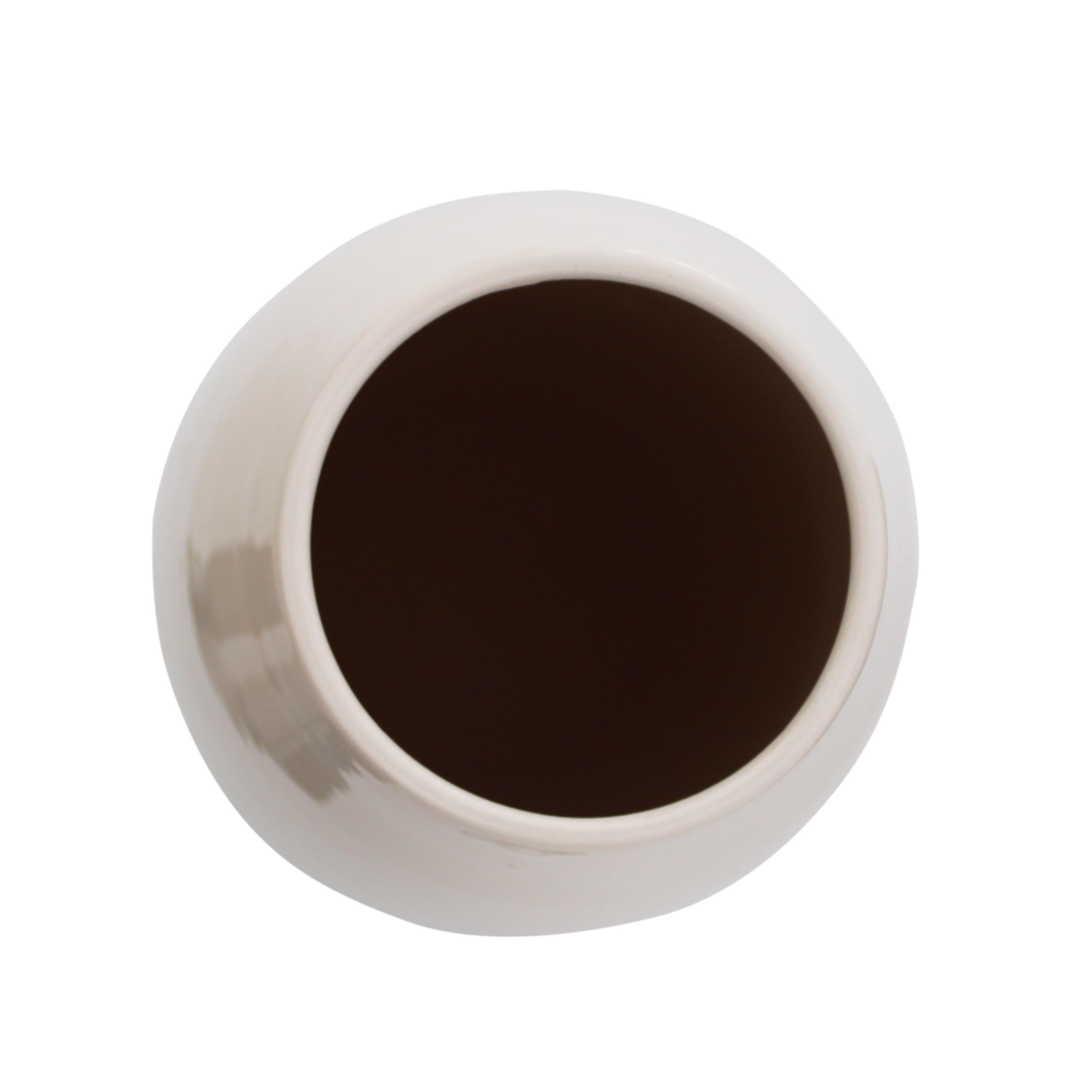 L Vaso 