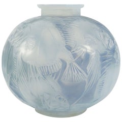 René Lalique Opalescent Vase "Poissons"