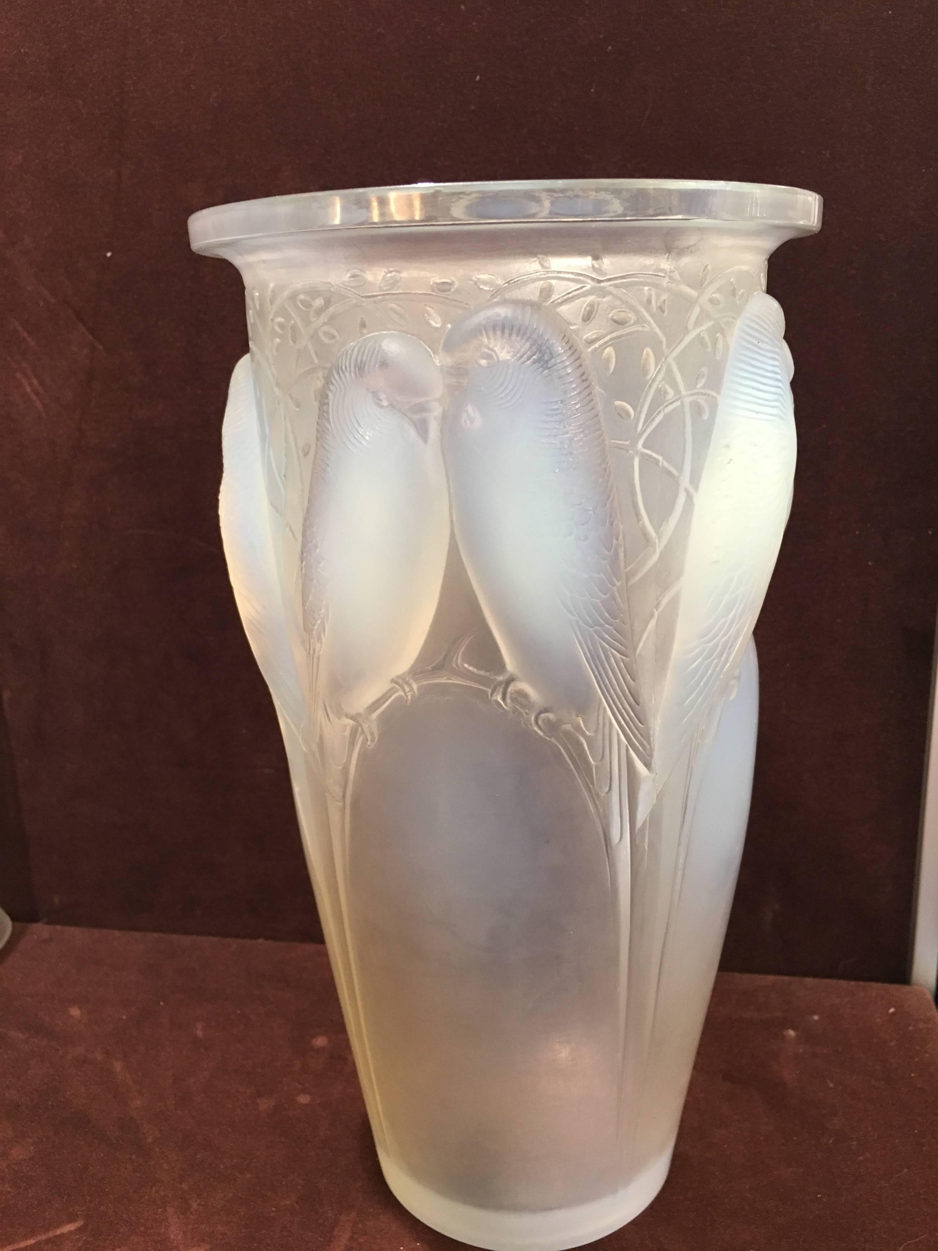 Art Deco René Lalique, Pair of Opalescent 