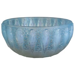 René Lalique Opalescent "Perruches" Bowl