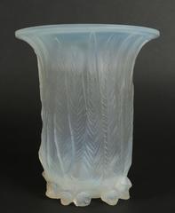 René Lalique Opalescent Vase "Eucalyptus"