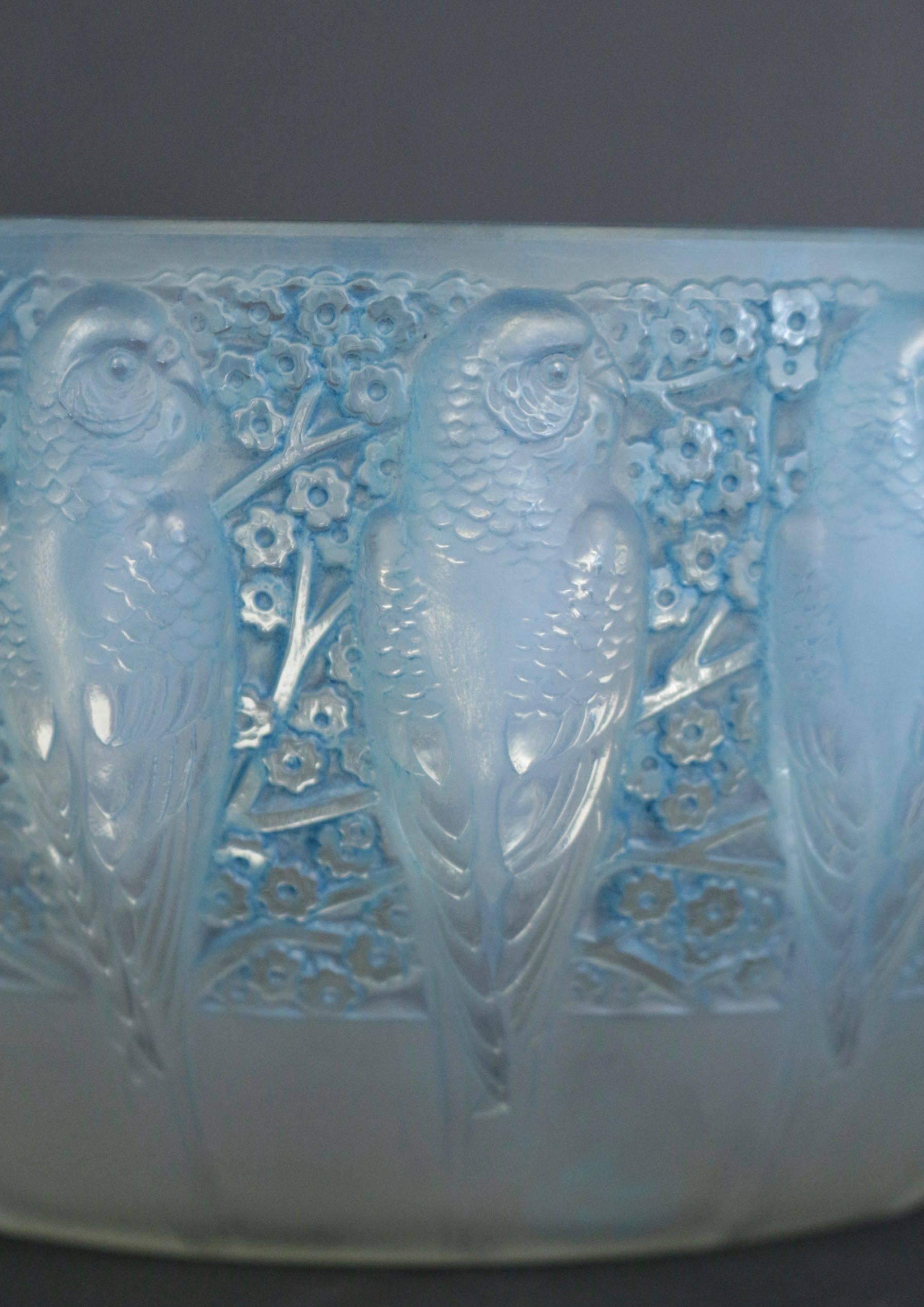 Art Glass René Lalique Opalescent 