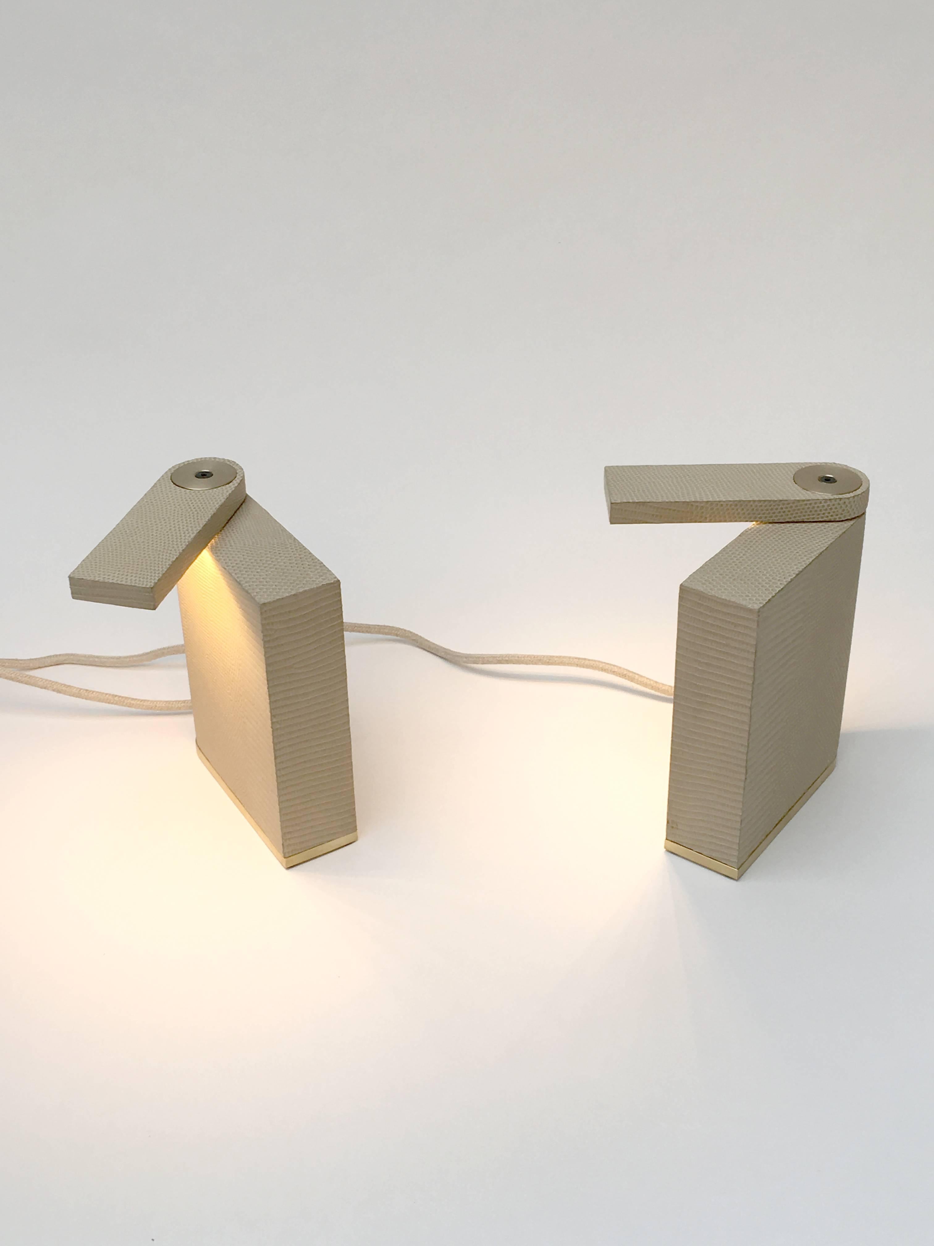Animal Skin Contemporary Liz.15 Table Lamp by Thomas Lemut, 2016 in Lizard Skin For Sale