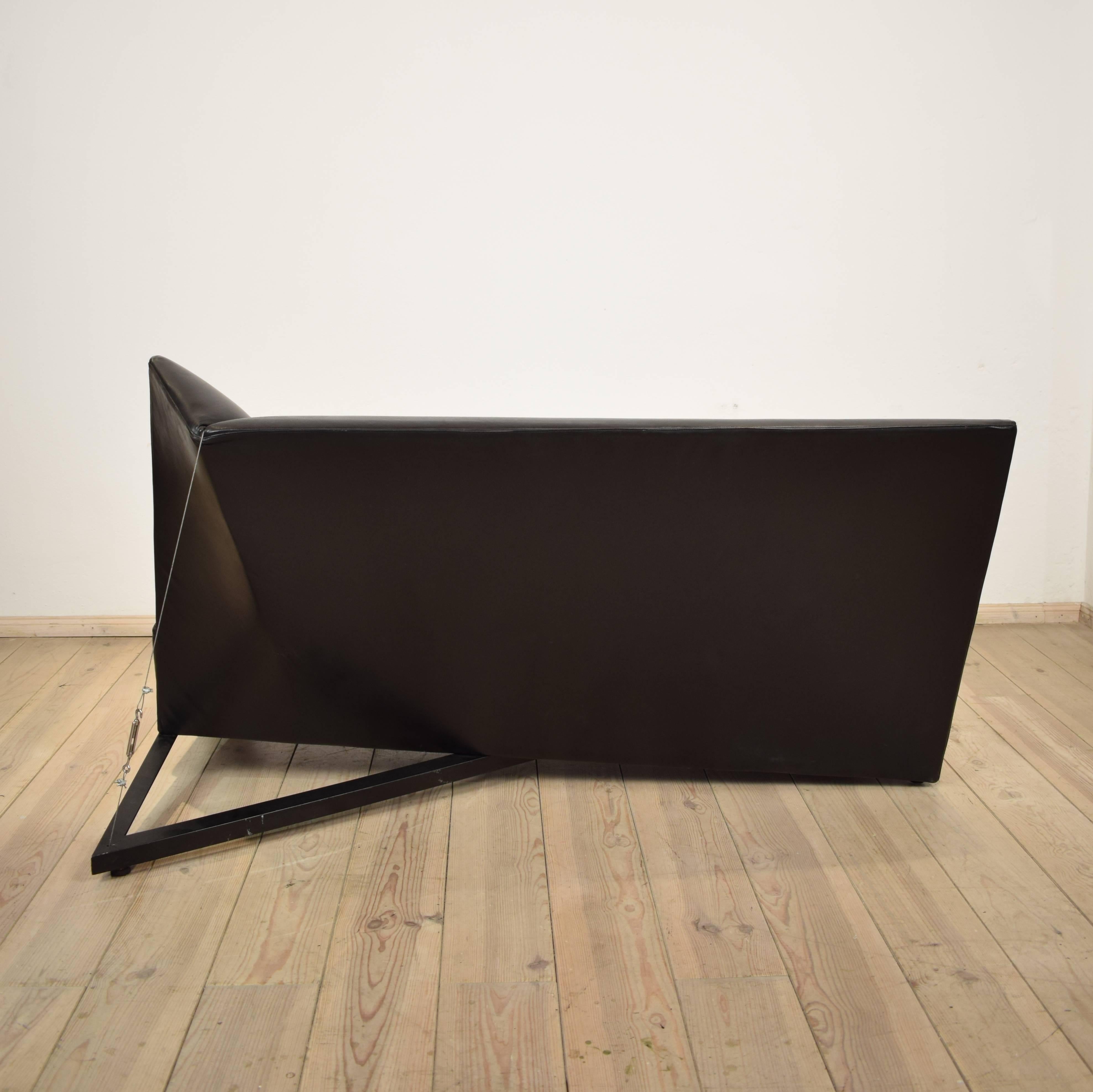 Mid-Century Memphis Black Leather Sofa by Pallucco and Rivier for Pallucco, 1988 2