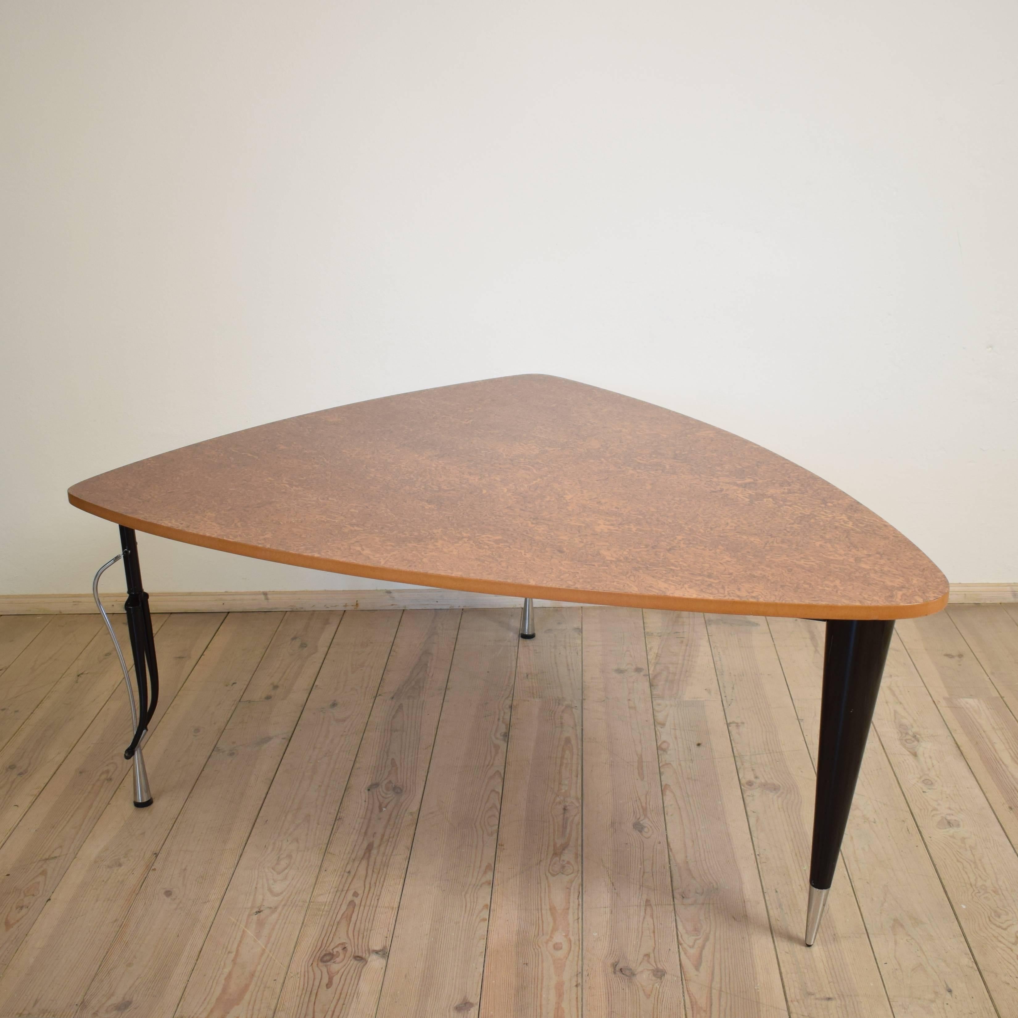 This Memphis dining table by Perry King and Santiago Miranda was designed and built 1986.
This Model is called 
