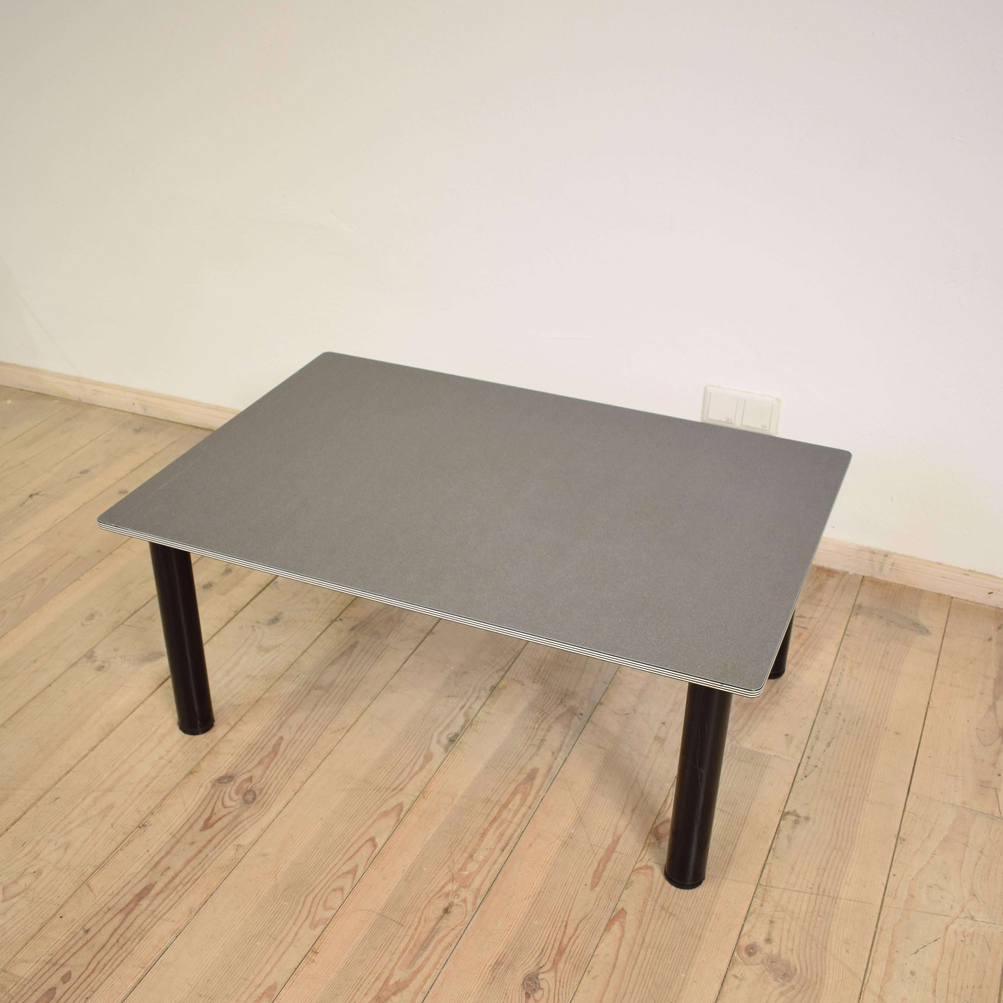 1980s Postmodern Memphis Group Coffee Table in Black and Grey For Sale 1