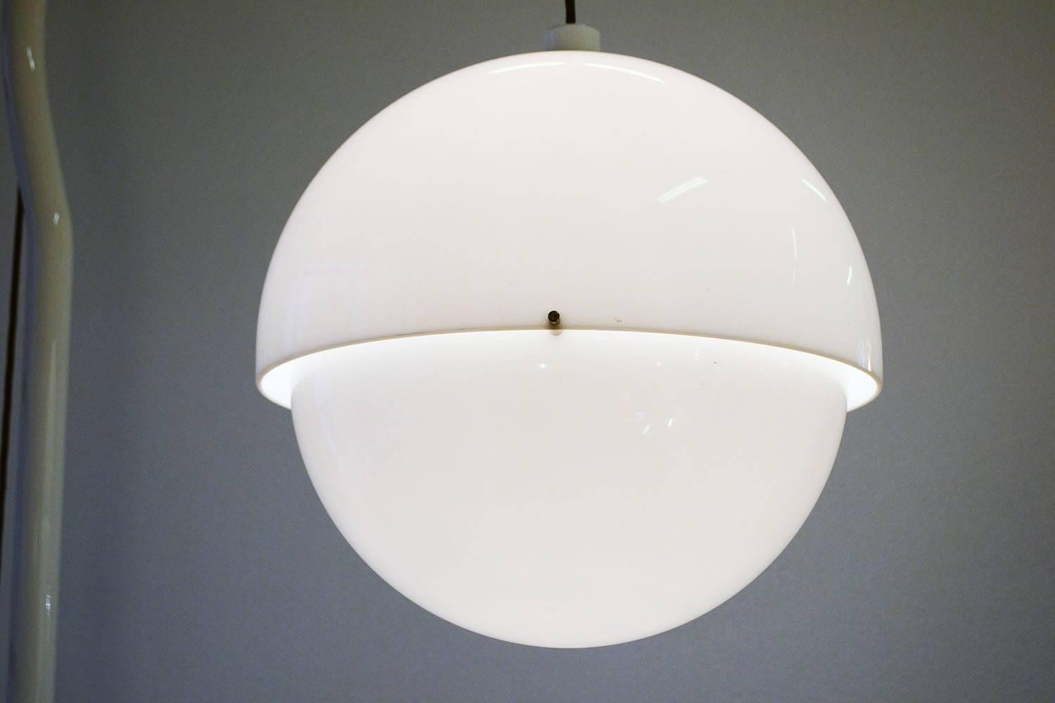 Kartell Rare Floor Lamp Mod. '4055' Design Luigi Bandini Buti from the 1960s For Sale 2