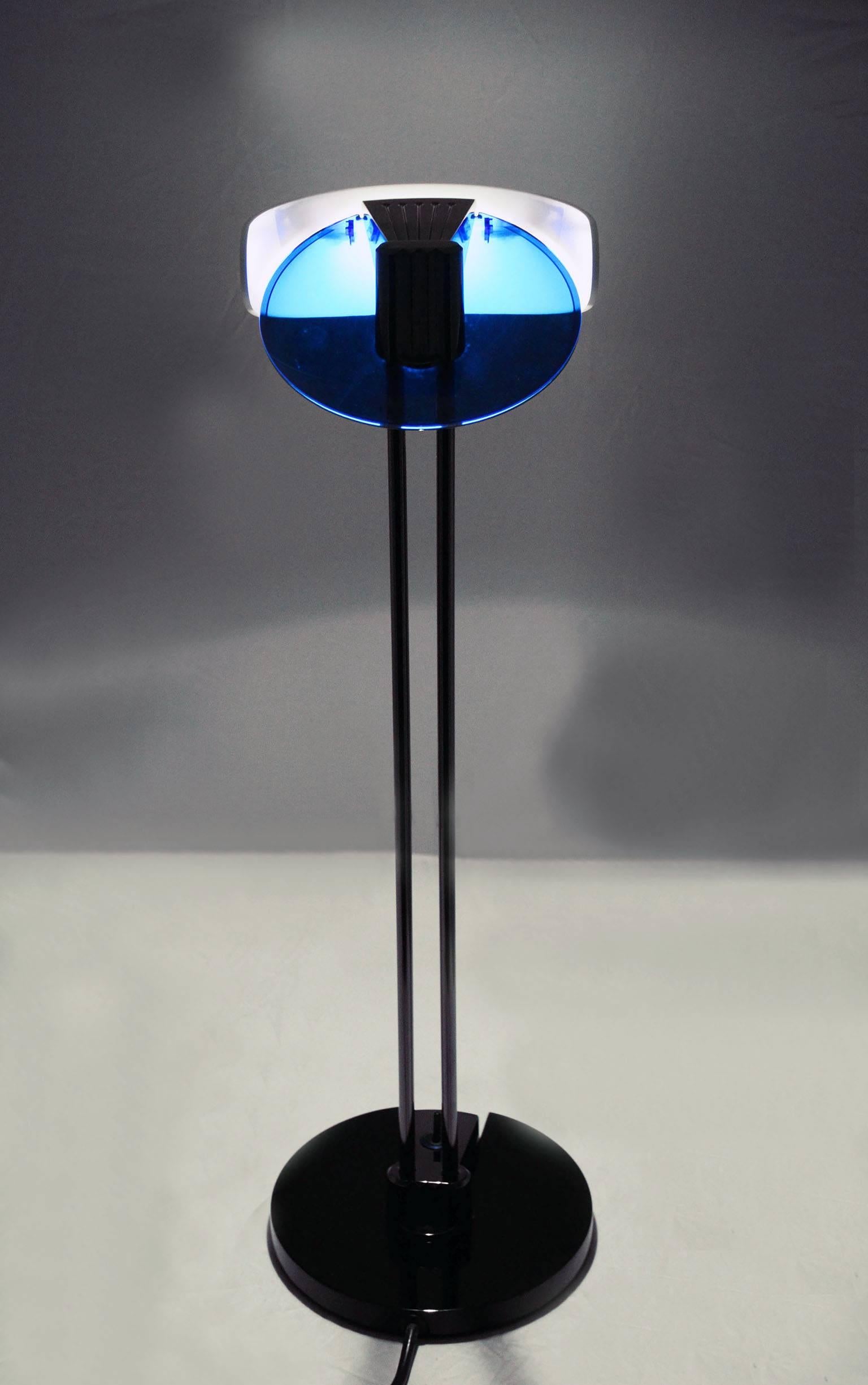Arteluce 'Fritz' 1980s Table Lamp Design Perry King & Santiago Miranda For Sale 3