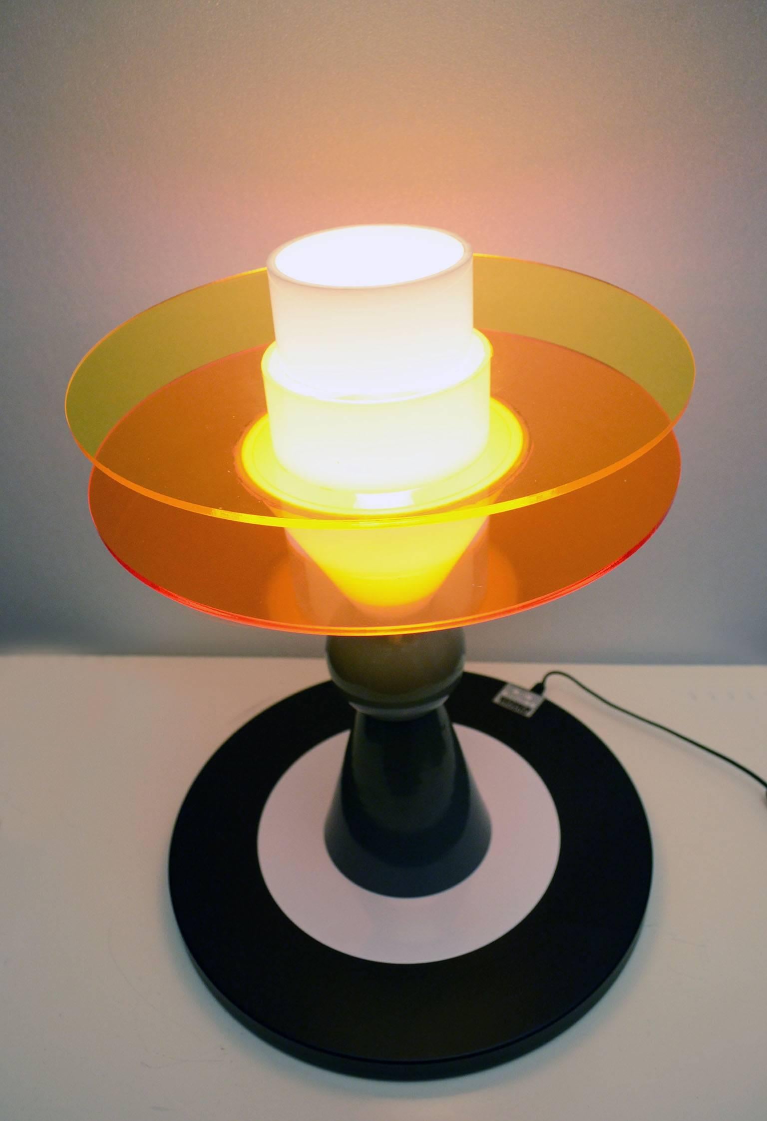 Ettore Sottsass for Memphis 'Bay' Table Lamp, 1983 In Excellent Condition For Sale In Parma, IT