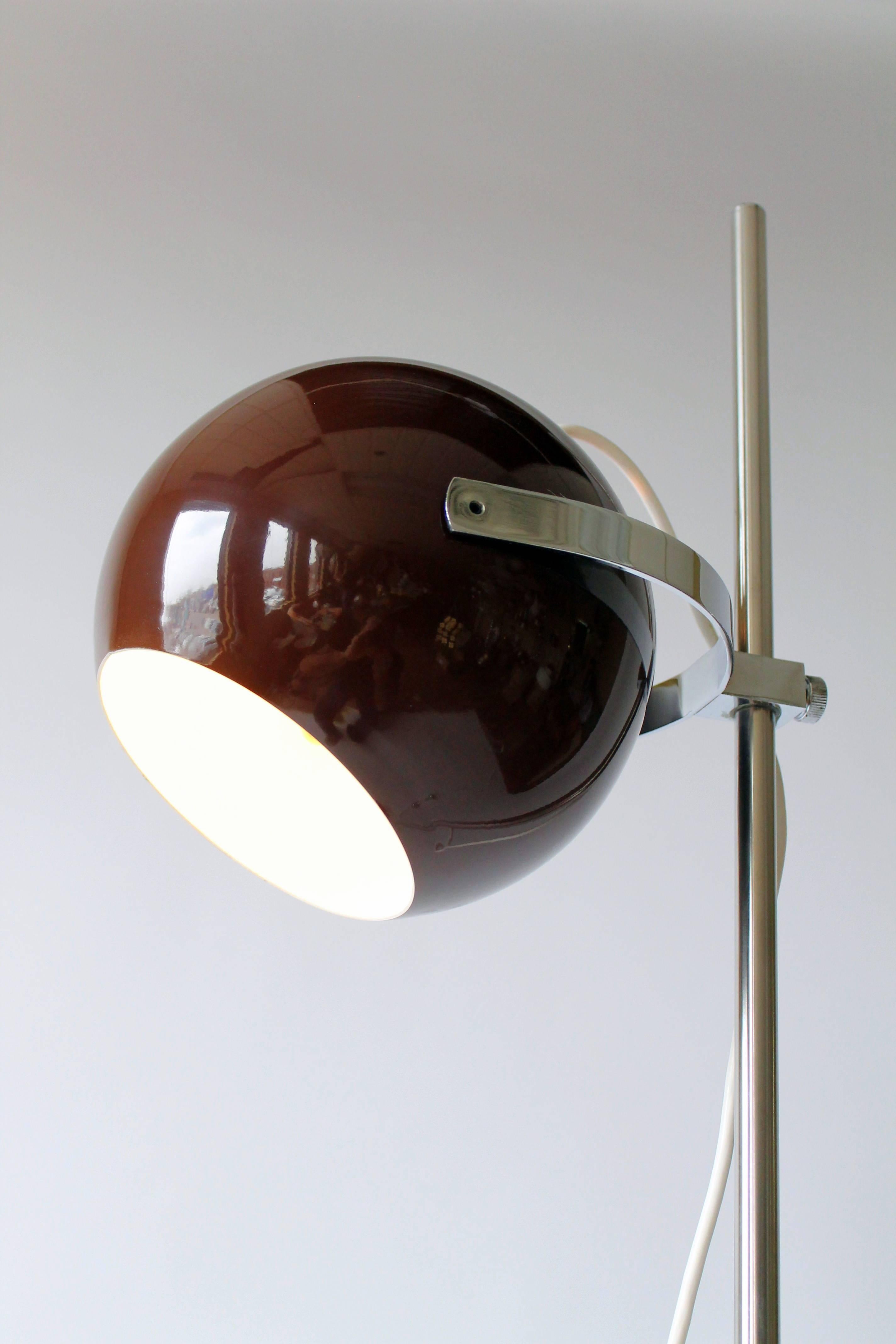 eye ball lamp