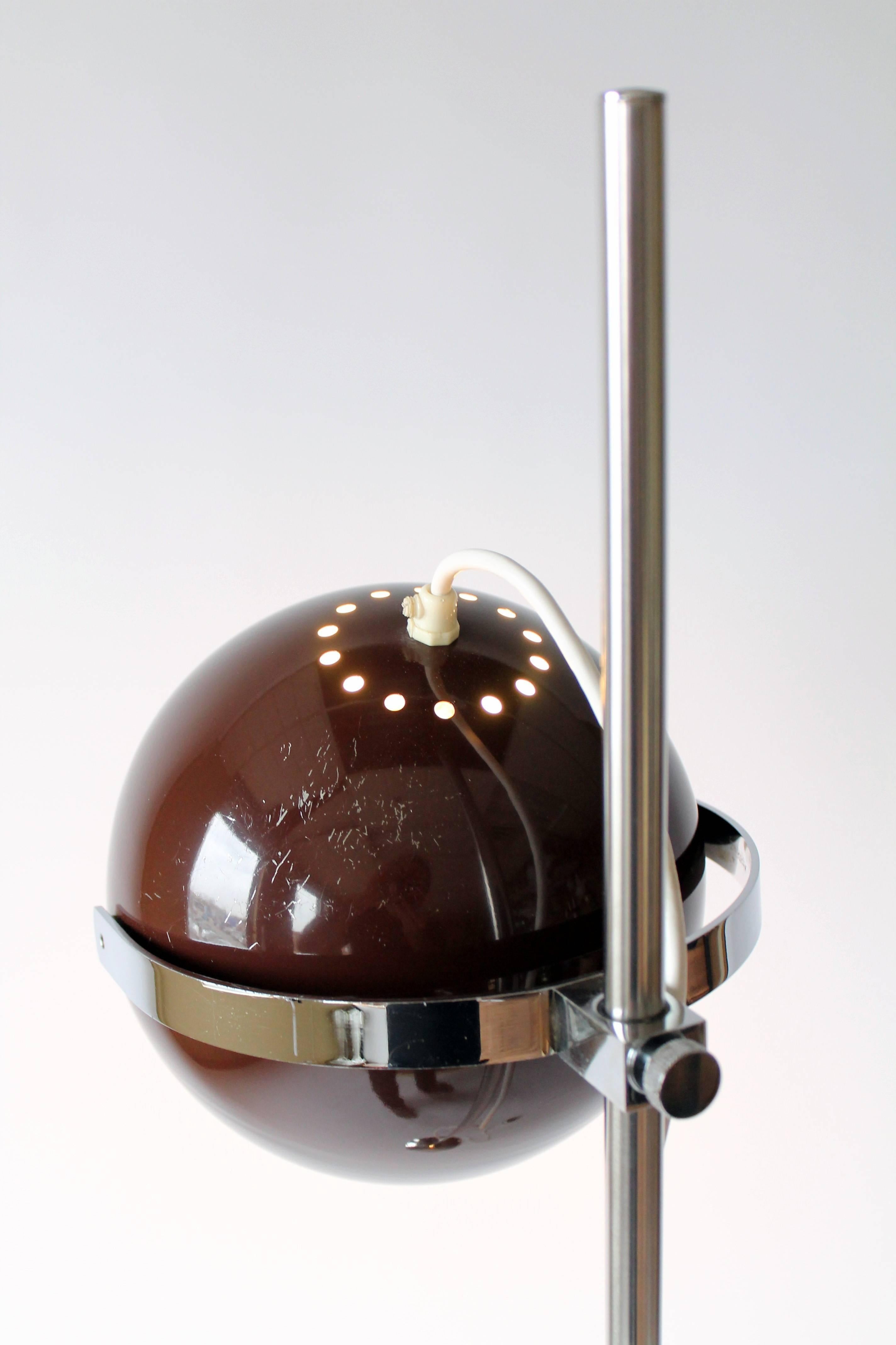 Reggiani Dark Brown Eyeball Floor Lamp, 1960s, Italia In Good Condition In St- Leonard, Quebec