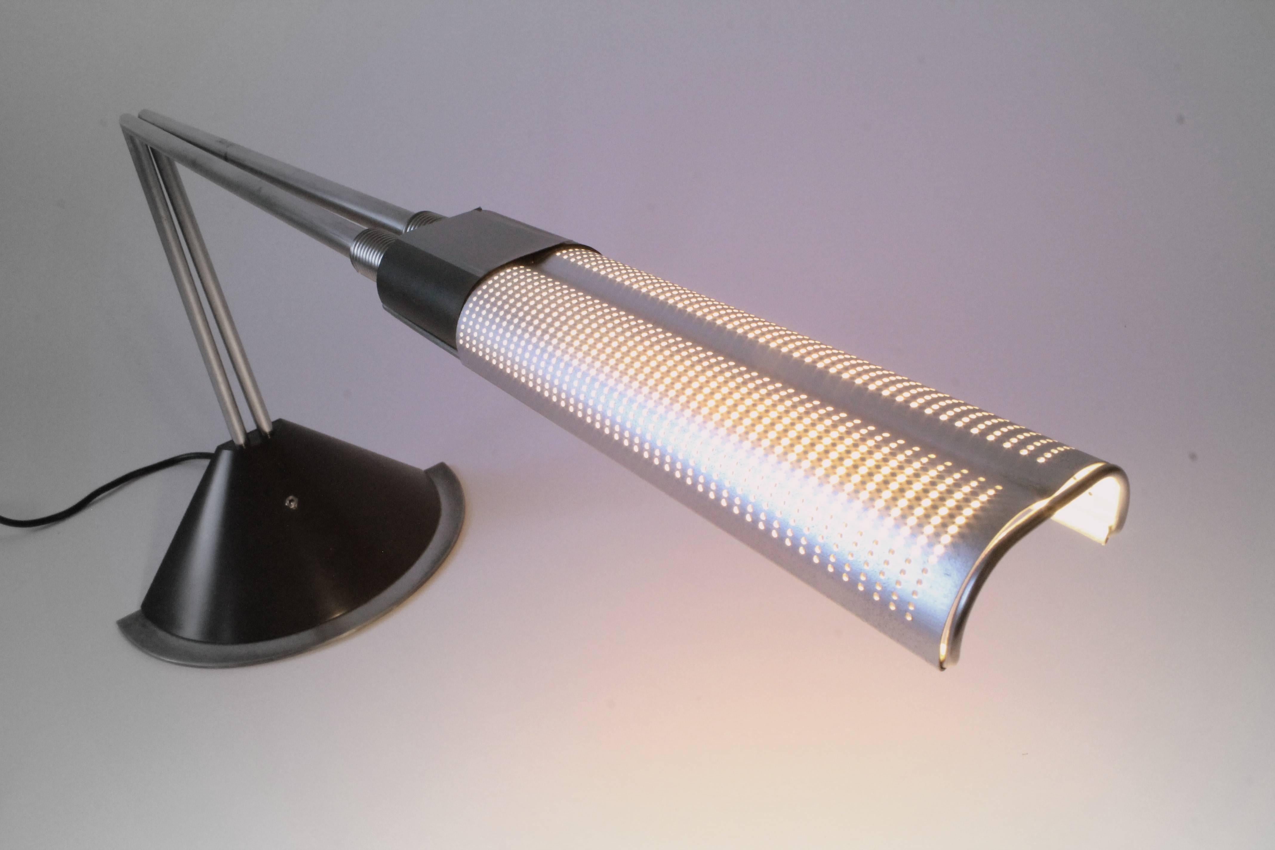 fluorescent table lamp