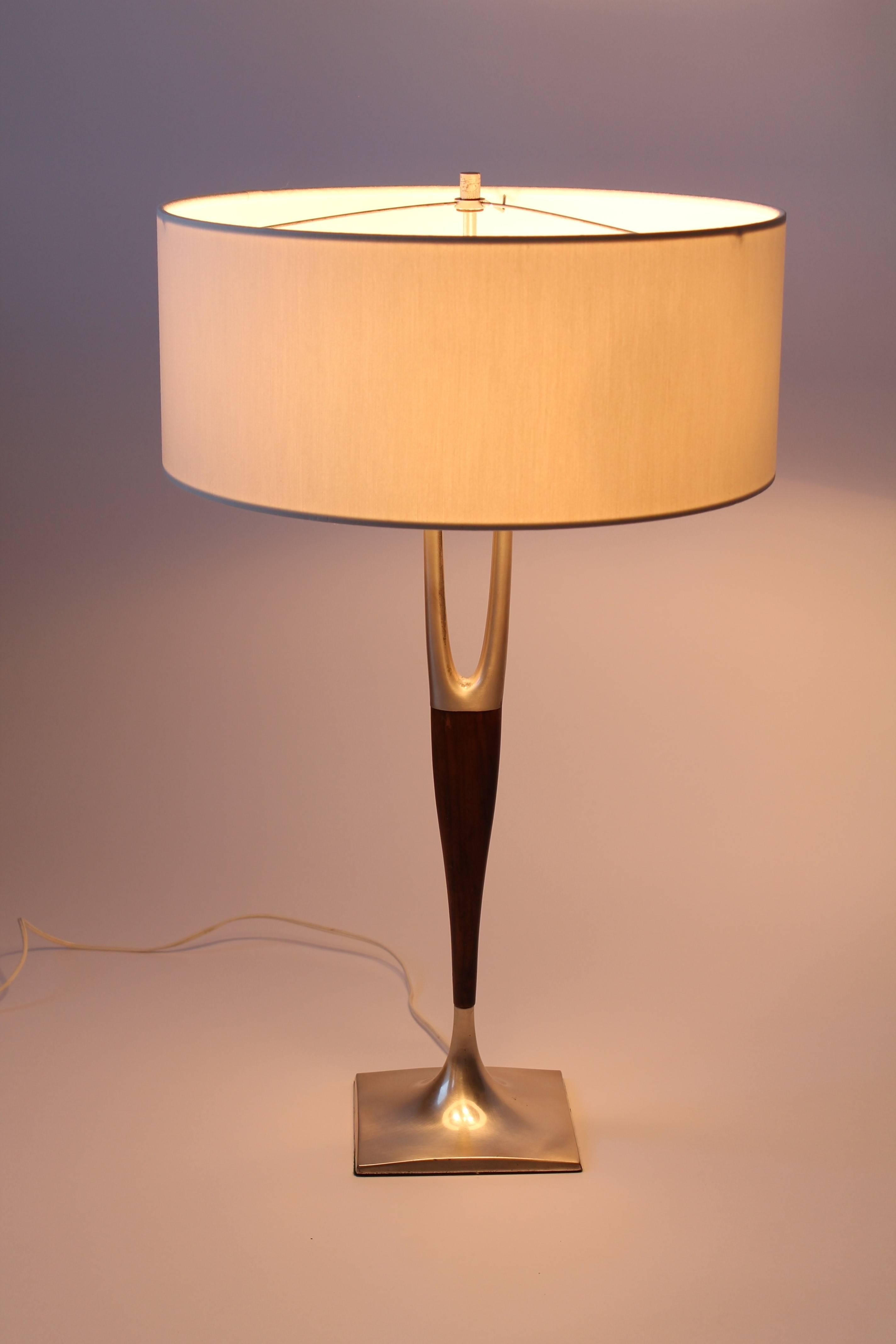 laurel wishbone lamp